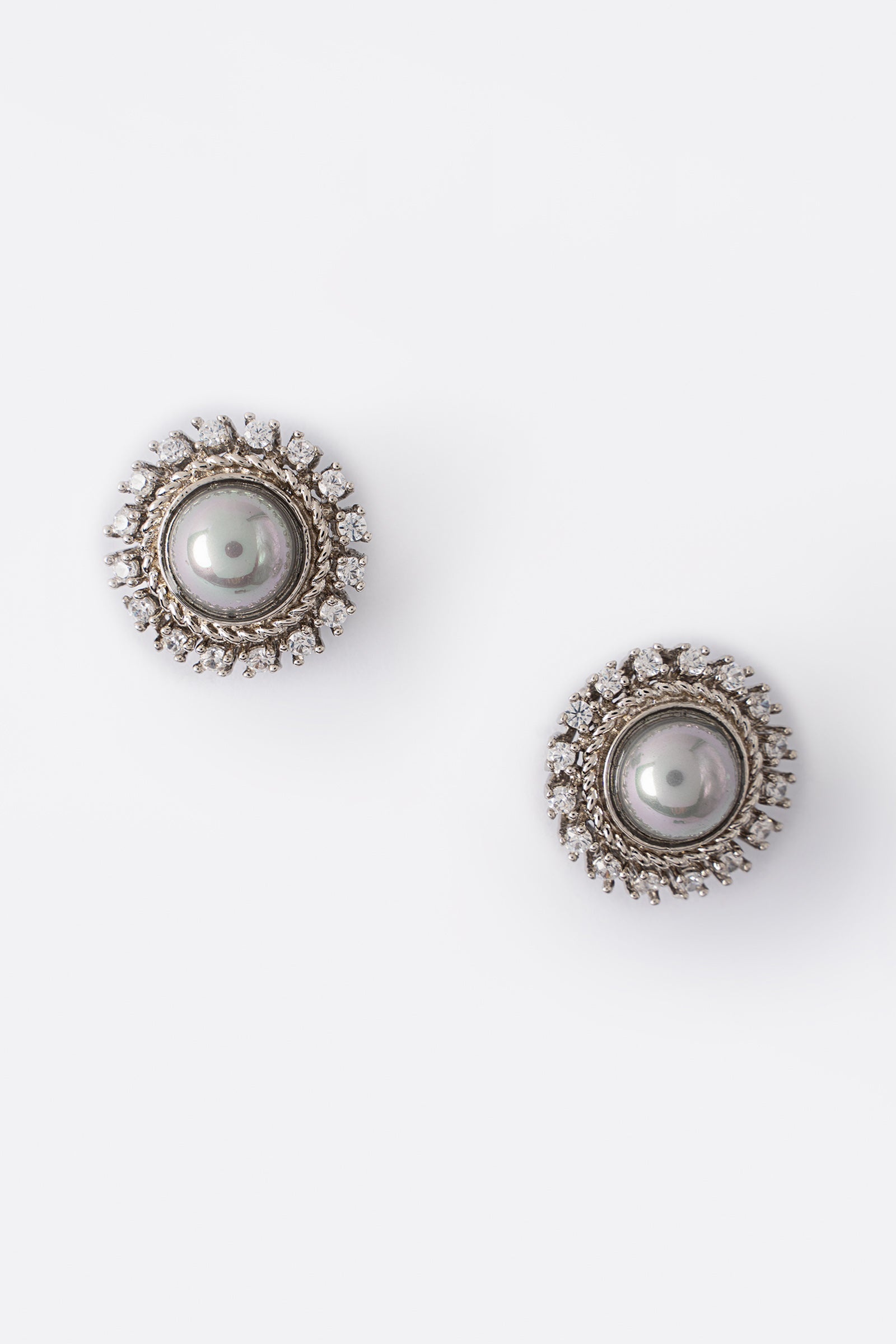 Pearl Studs
