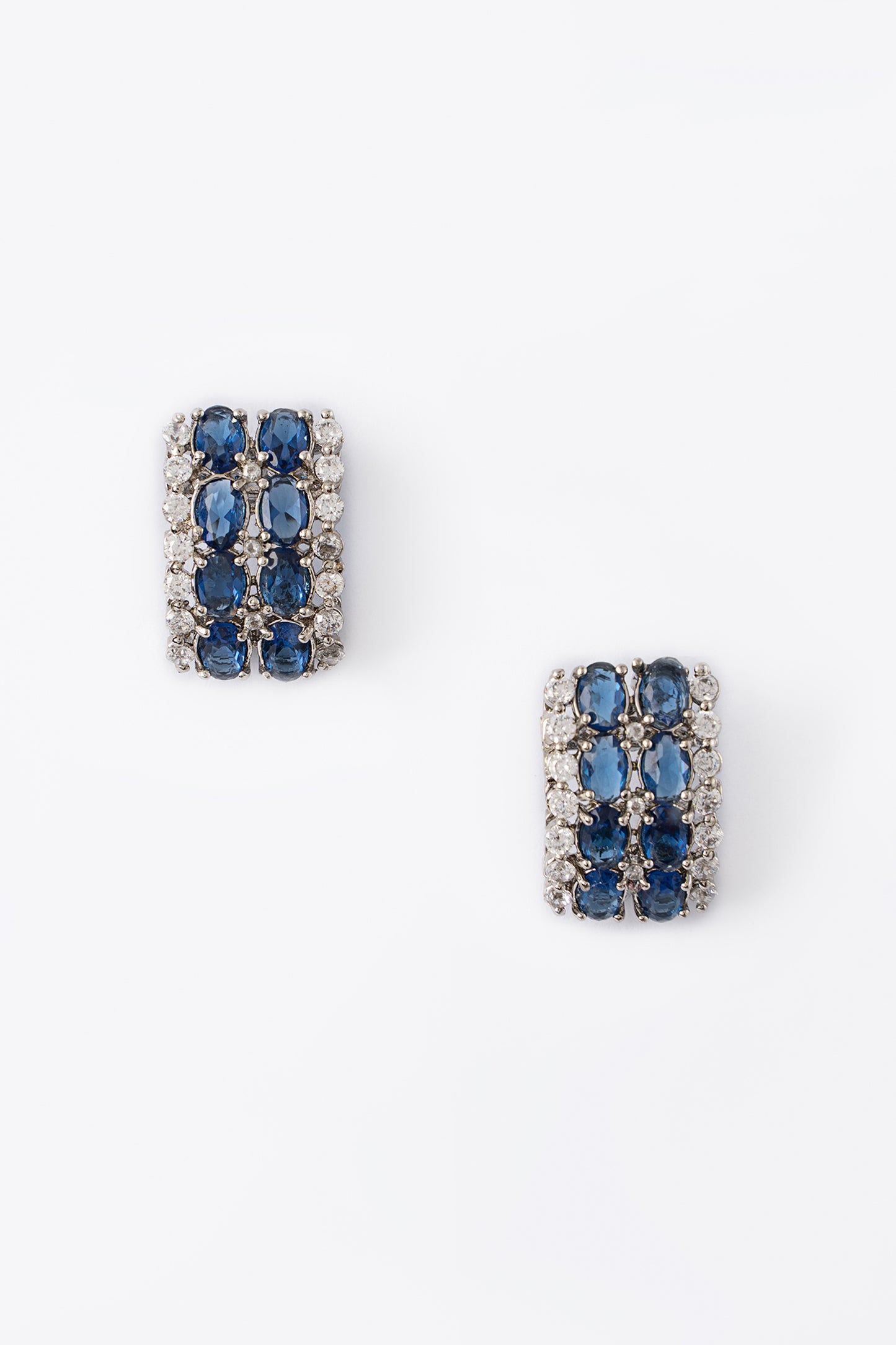Injila Studs