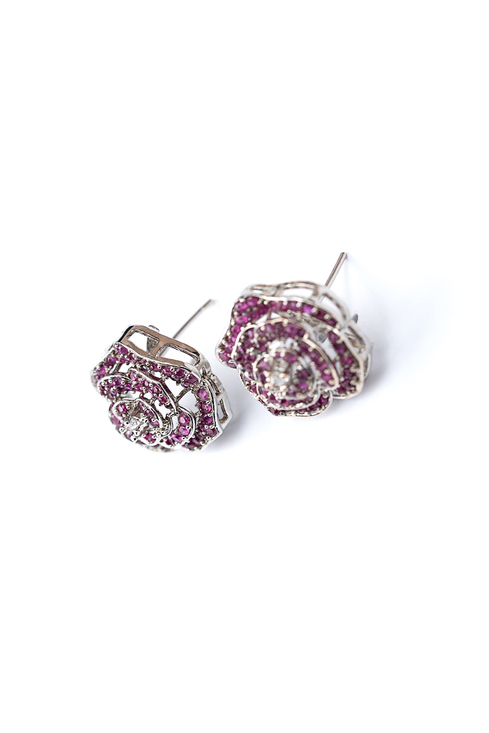 Rozmeen Studs