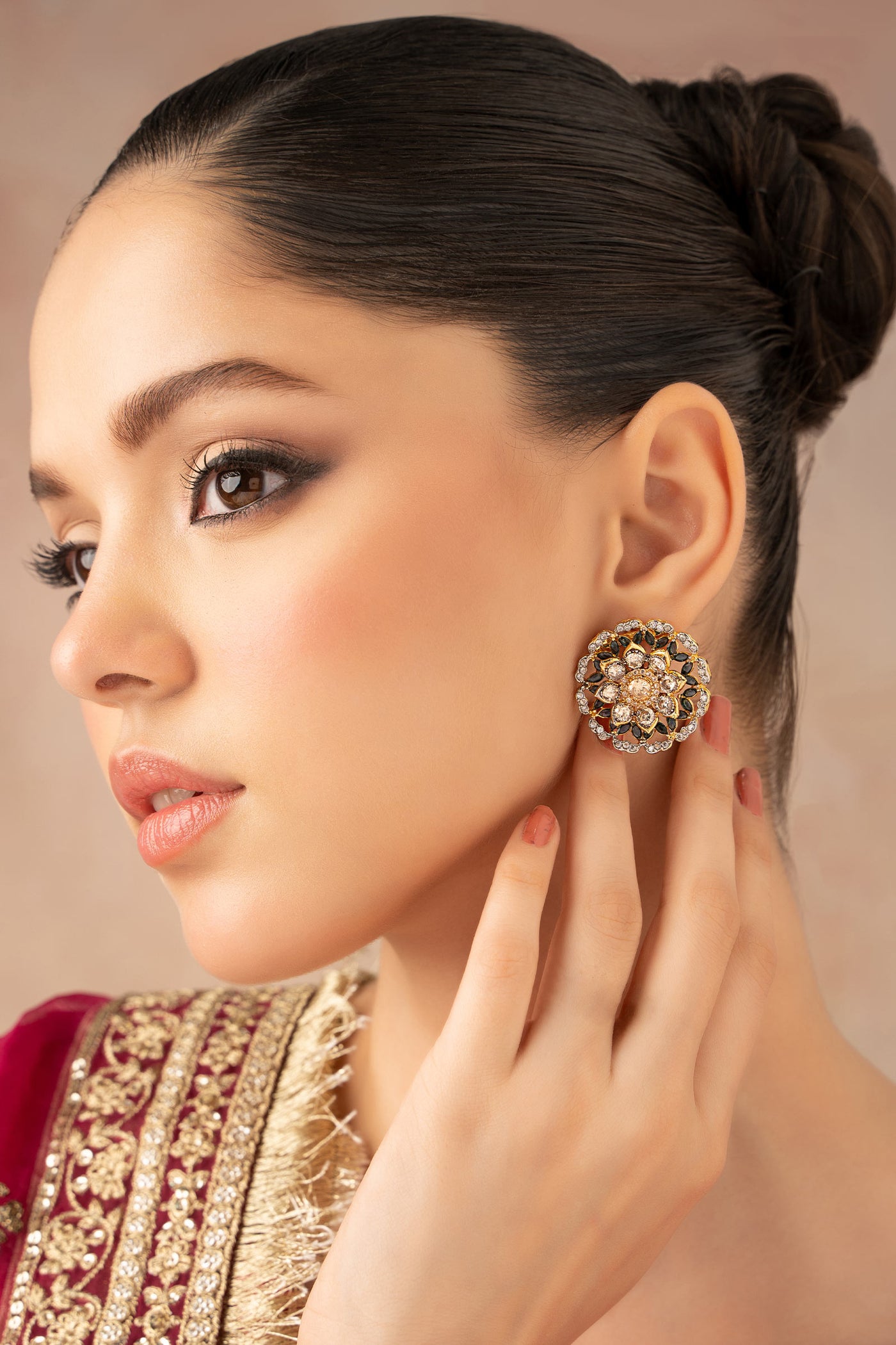 Riha Studs | JSD-EA25-01