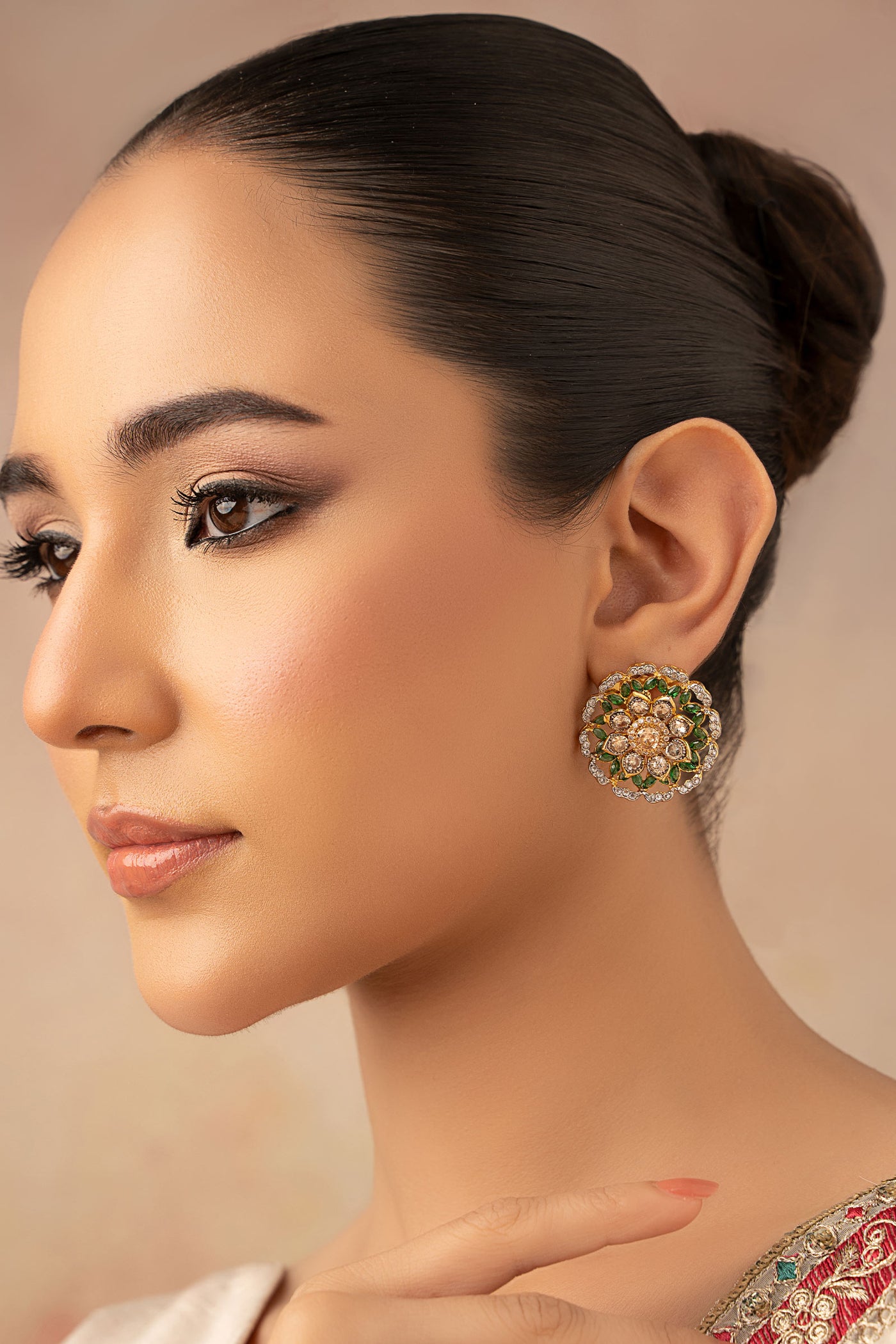 Riha Studs | JSD-EA25-01