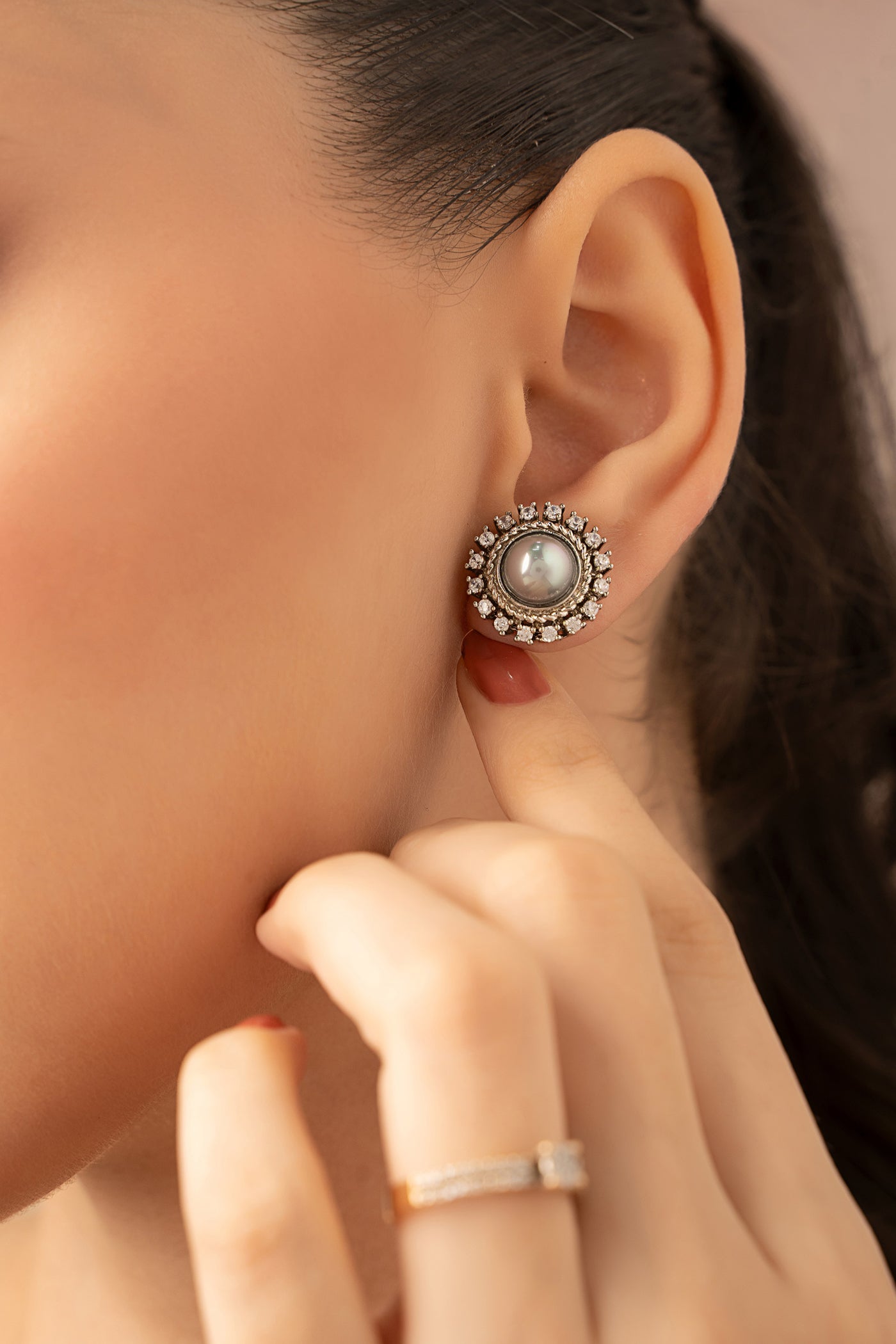 Pearl Studs | JSD-EA25-16