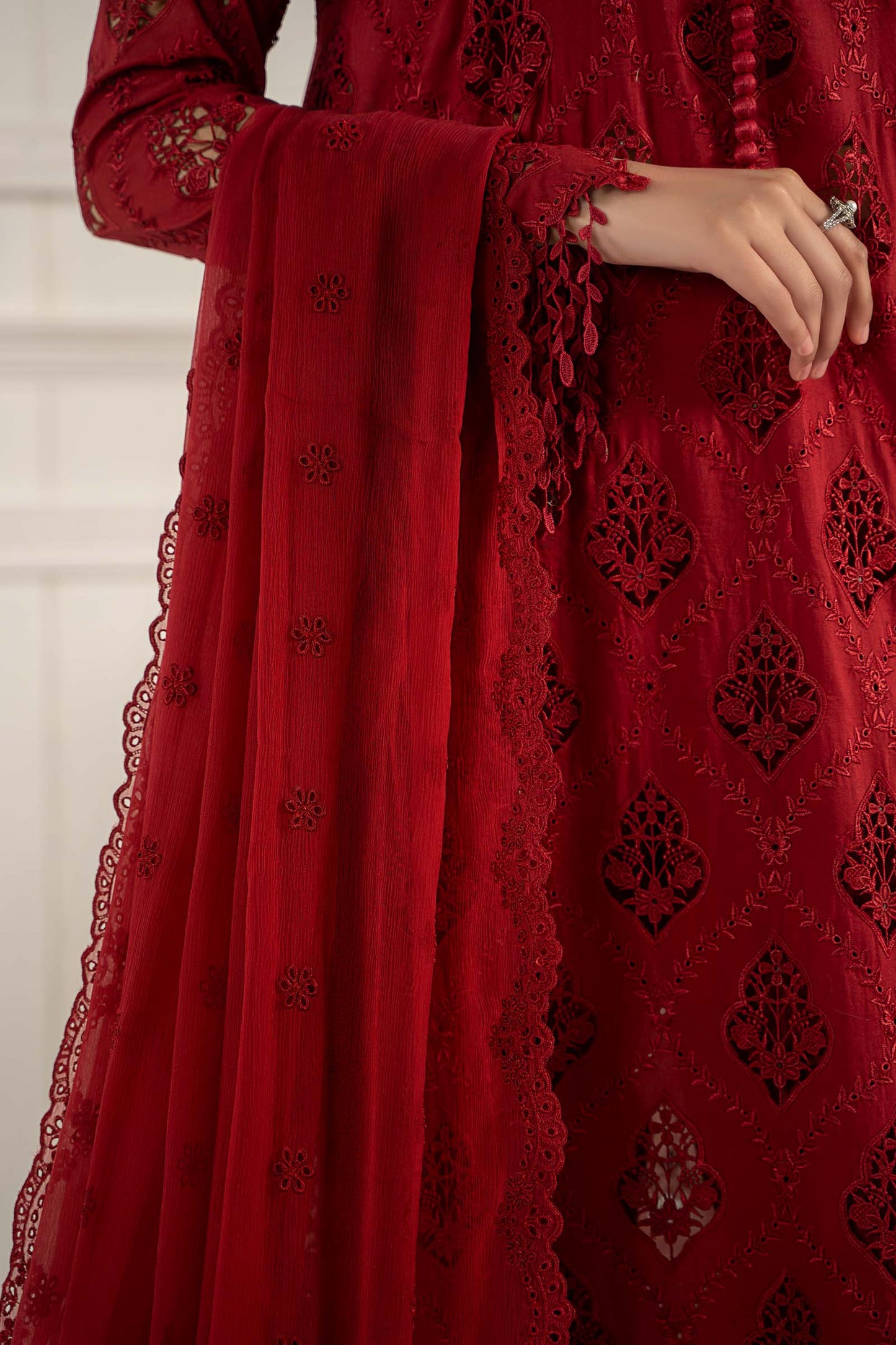 Embroidered Lawn Fabric (3Pcs) | LF-807