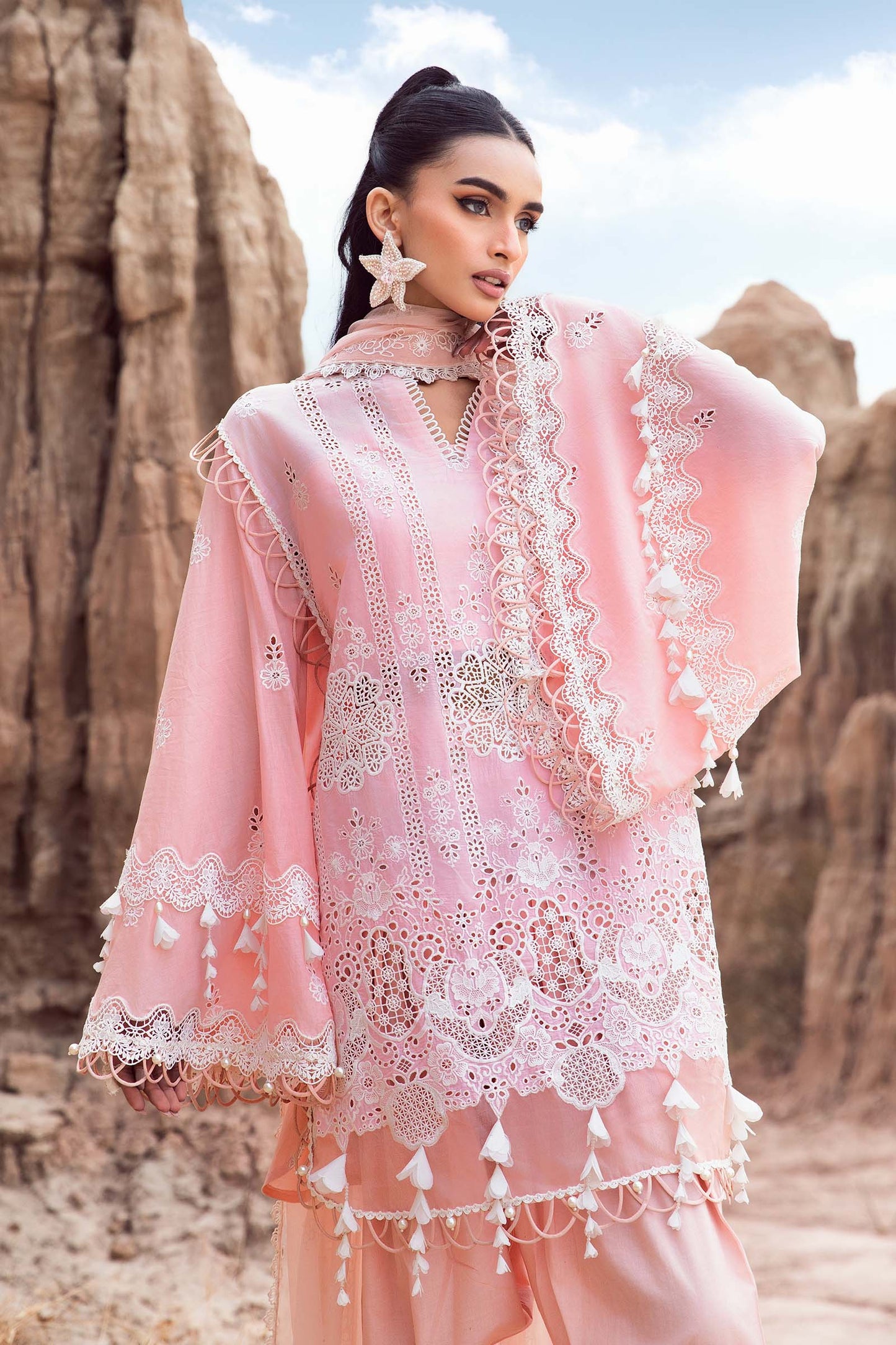 Embroidered Lawn Fabric (3Pcs) | LF-809