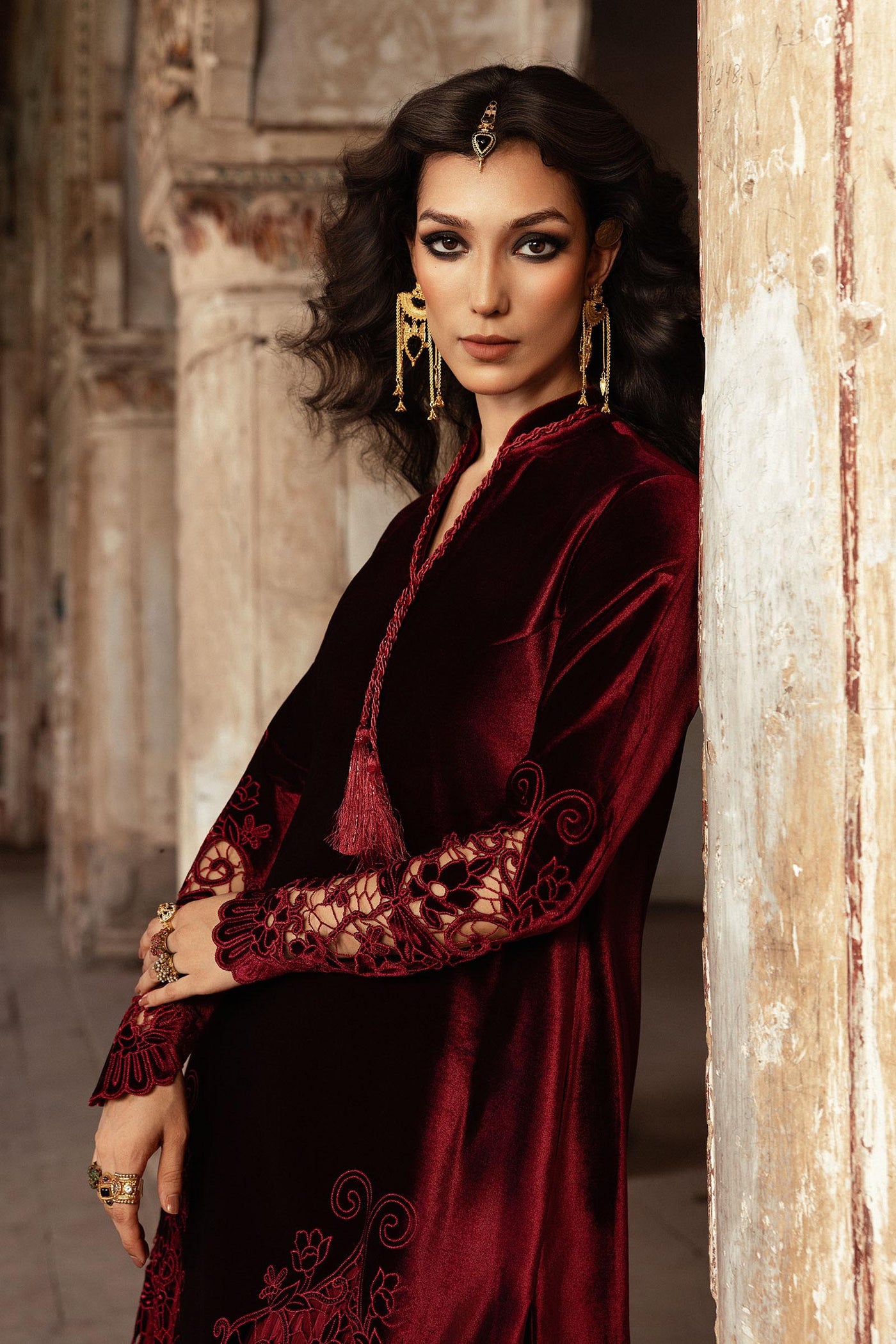 Embroidered Velvet Fabric (1Pc) | LF-CH25-02