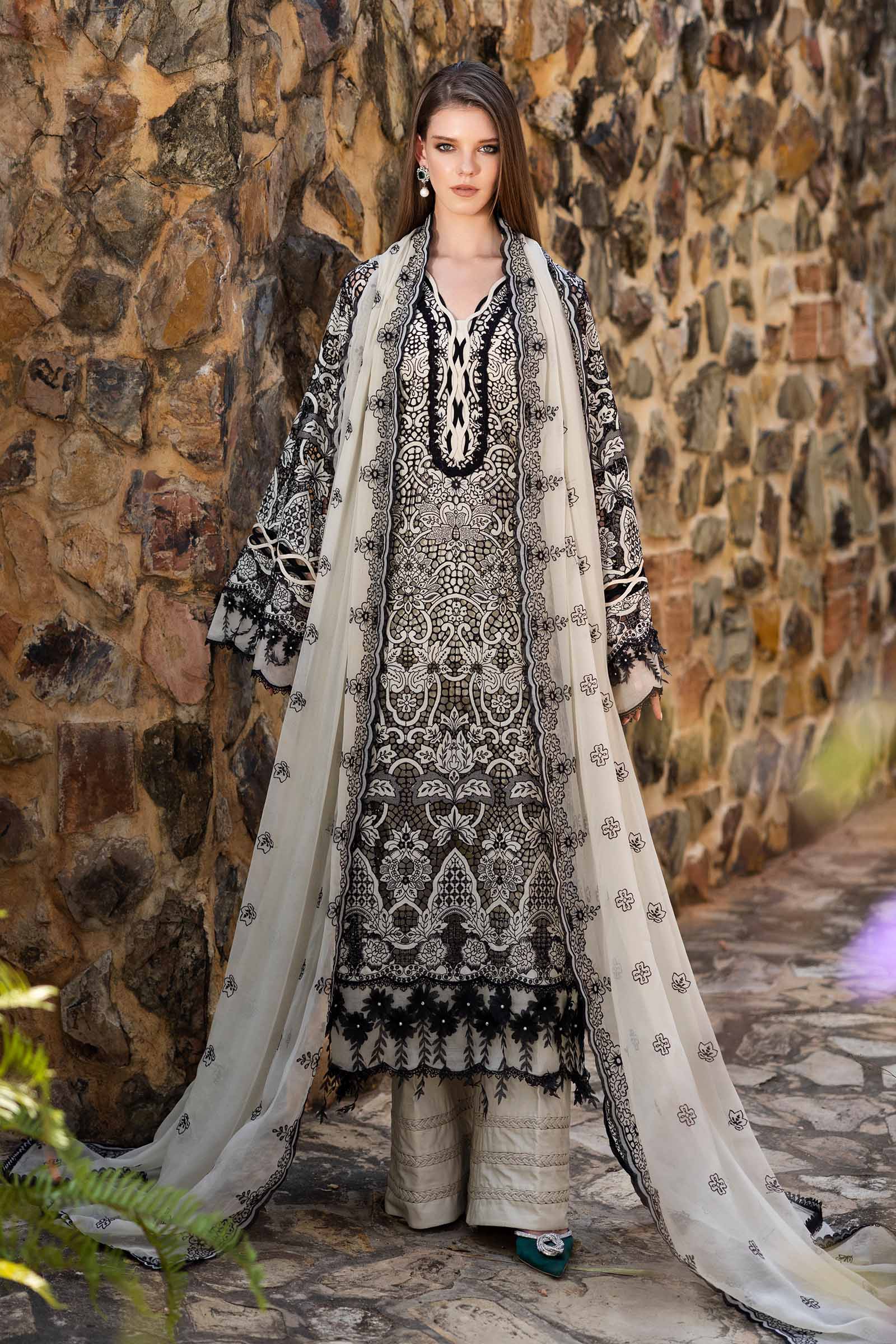 Embroidered Lawn Fabric (3Pcs)