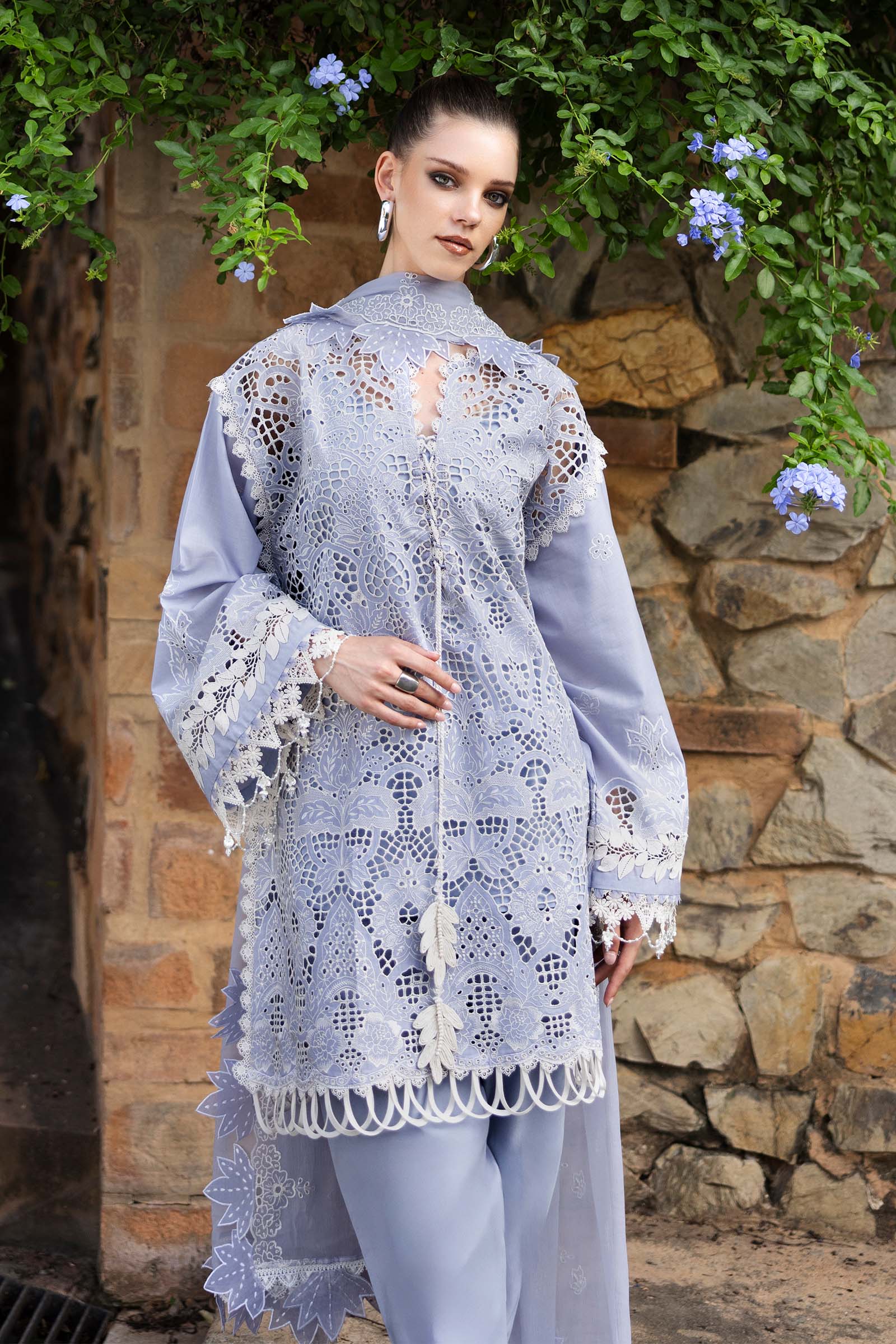 Embroidered Lawn Fabric (3Pcs)