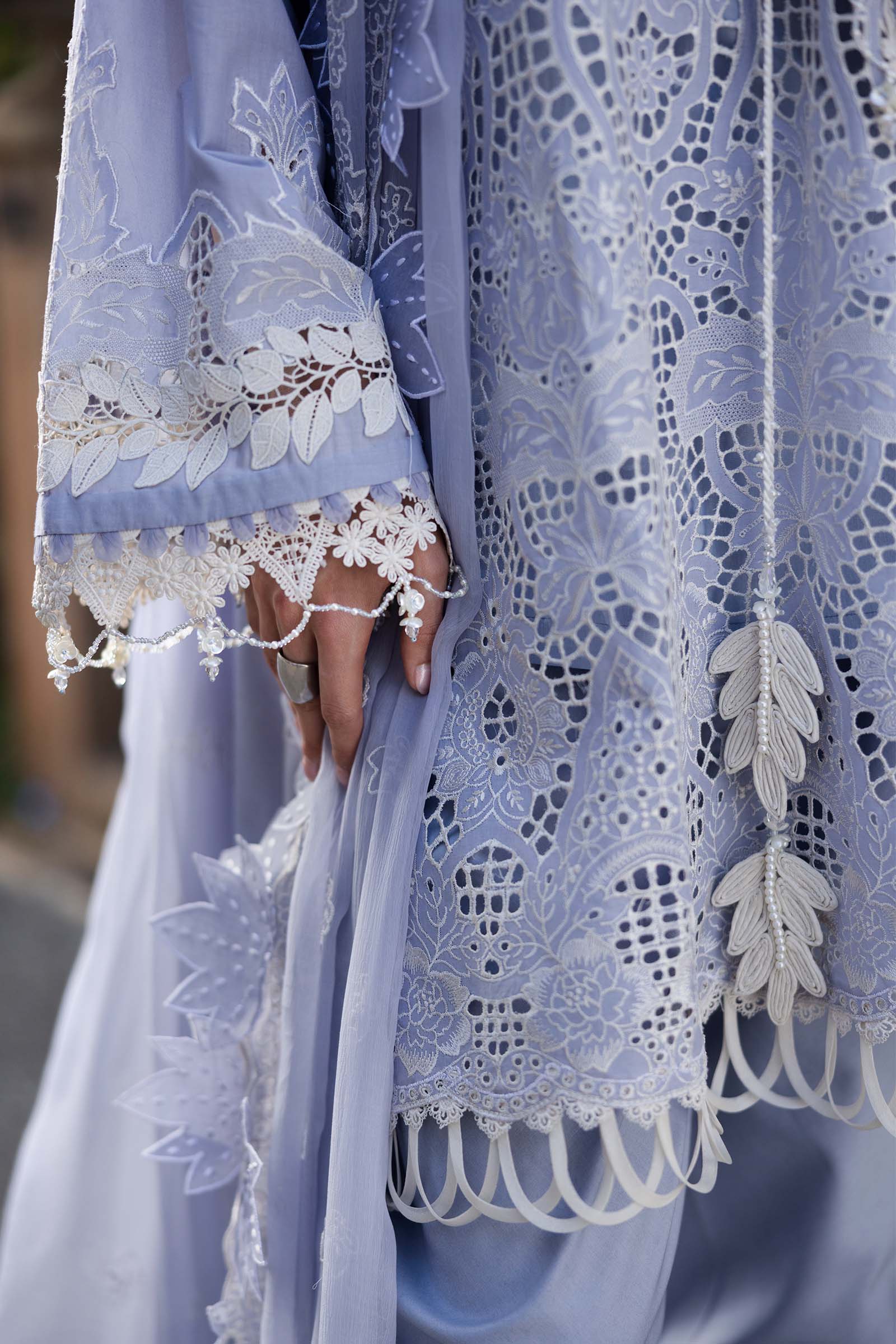 Embroidered Lawn Fabric (3Pcs)