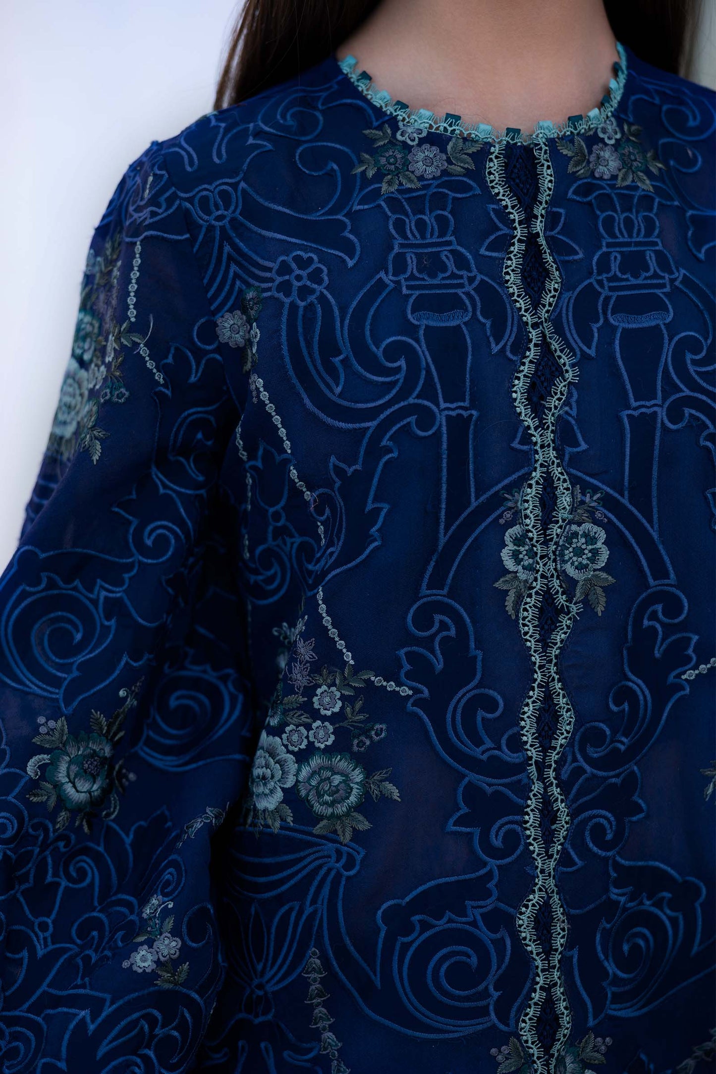 Embroidered Lawn Fabric (3Pcs)