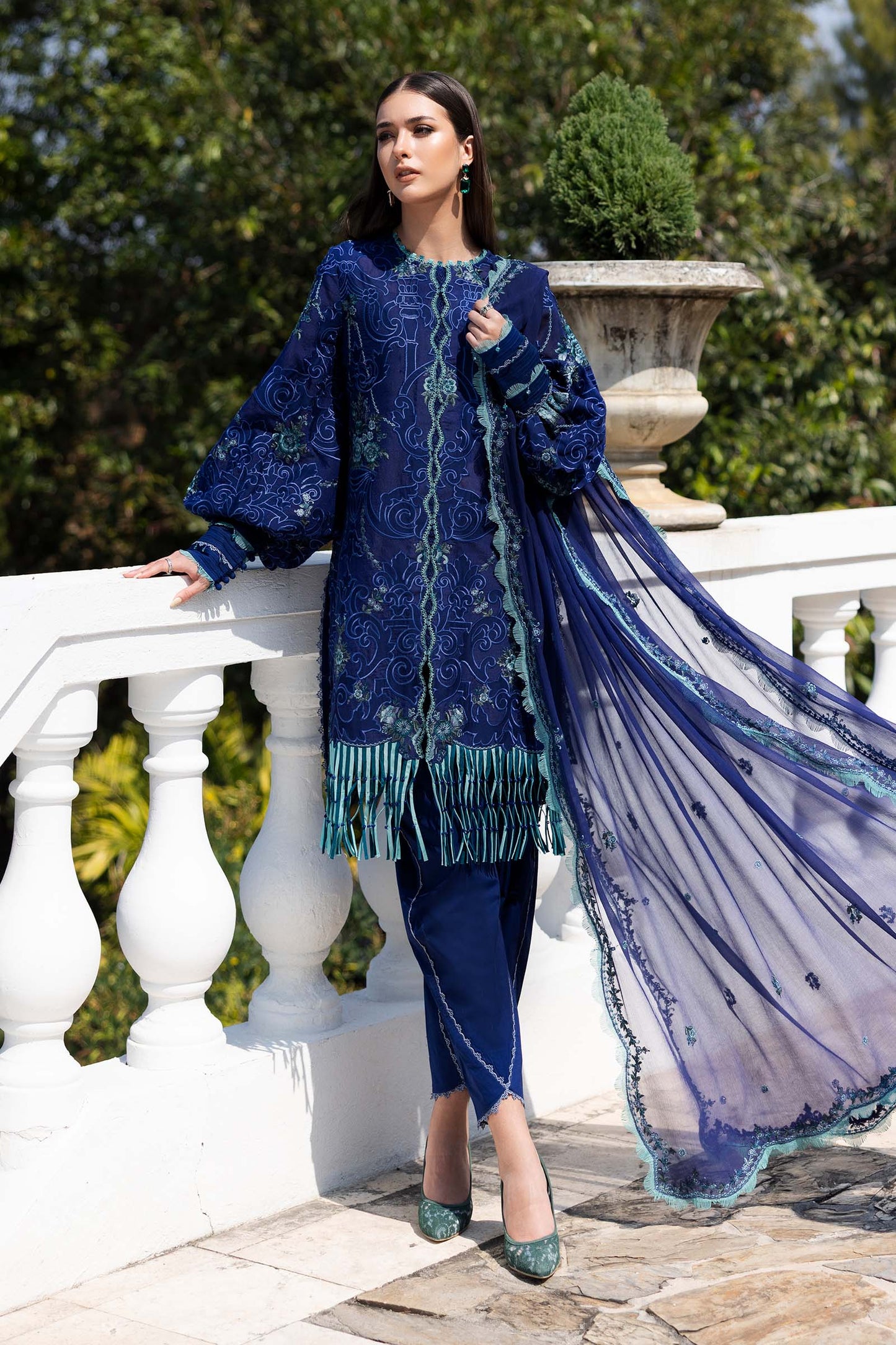 Embroidered Lawn Fabric (3Pcs)