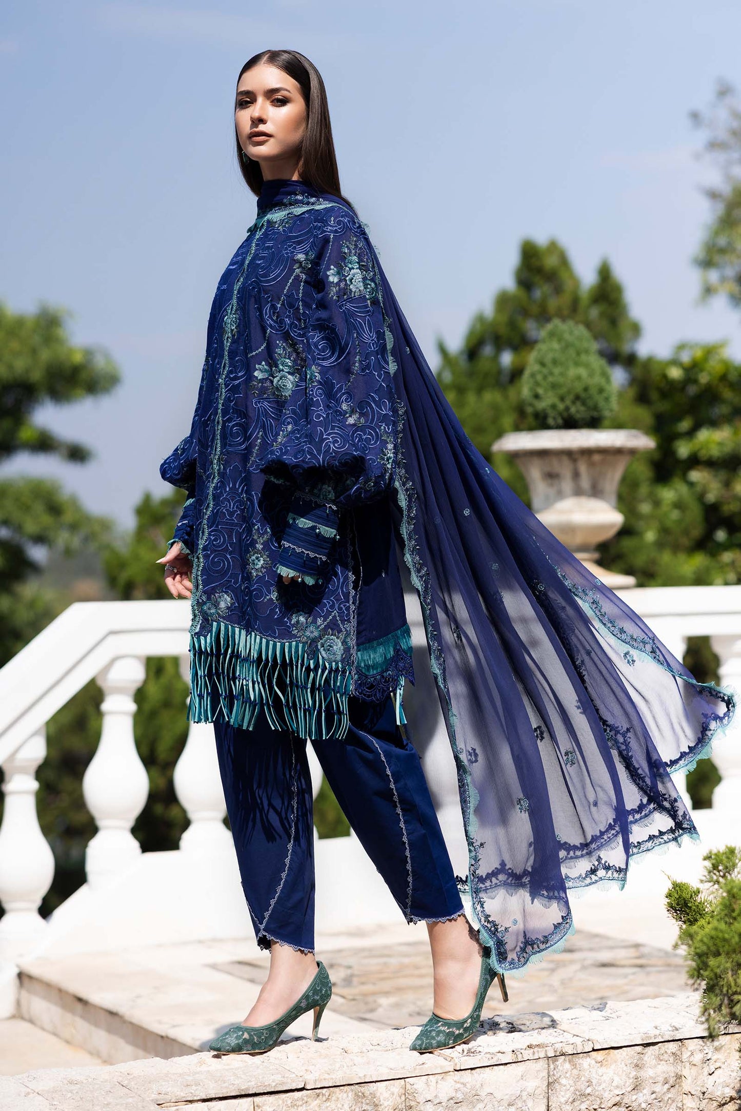 Embroidered Lawn Fabric (3Pcs)