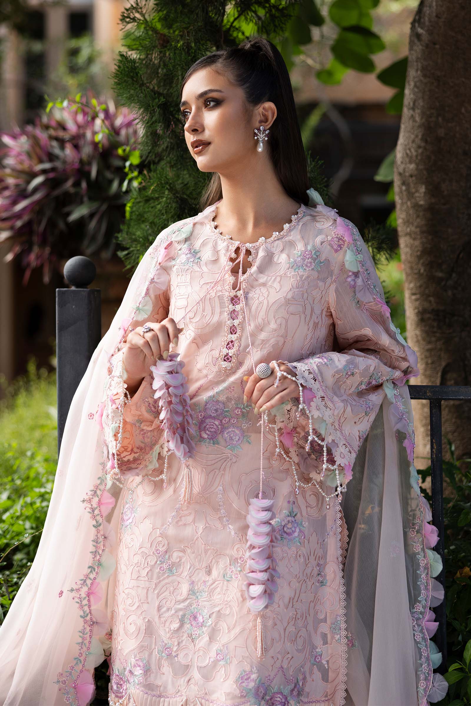 Embroidered Lawn Fabric (3Pcs)