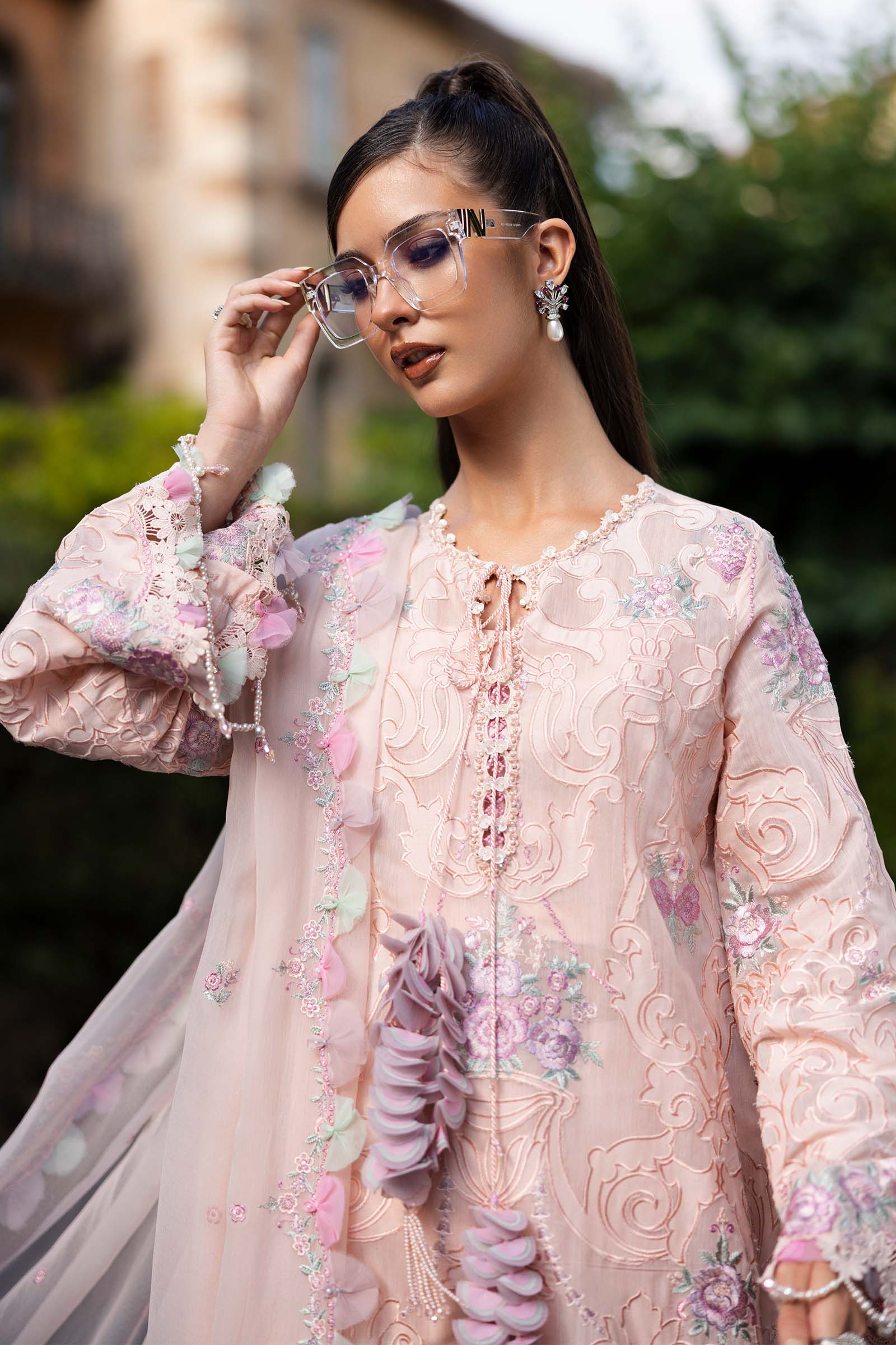 Embroidered Lawn Fabric (3Pcs)