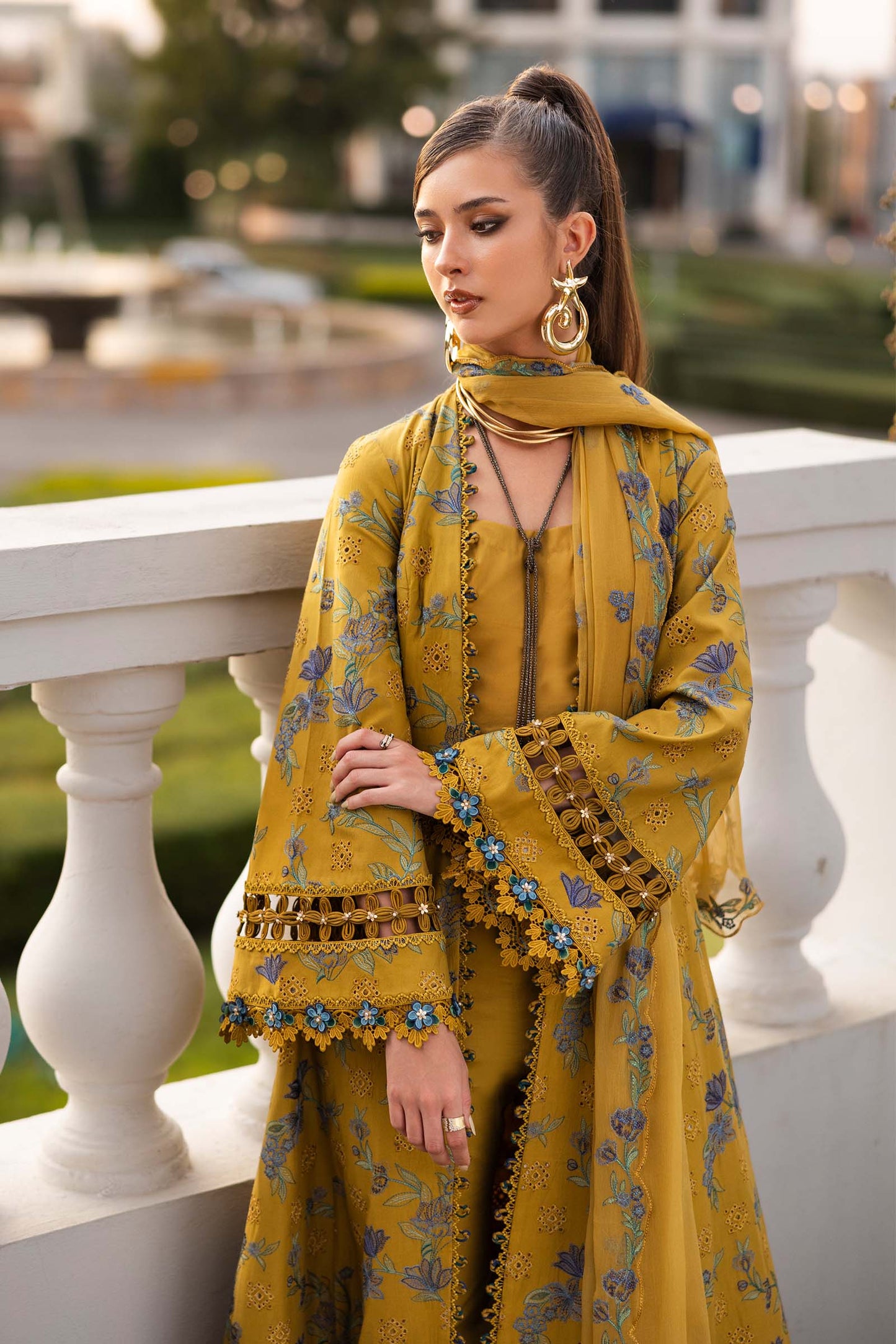 Embroidered Lawn Fabric (2Pcs)