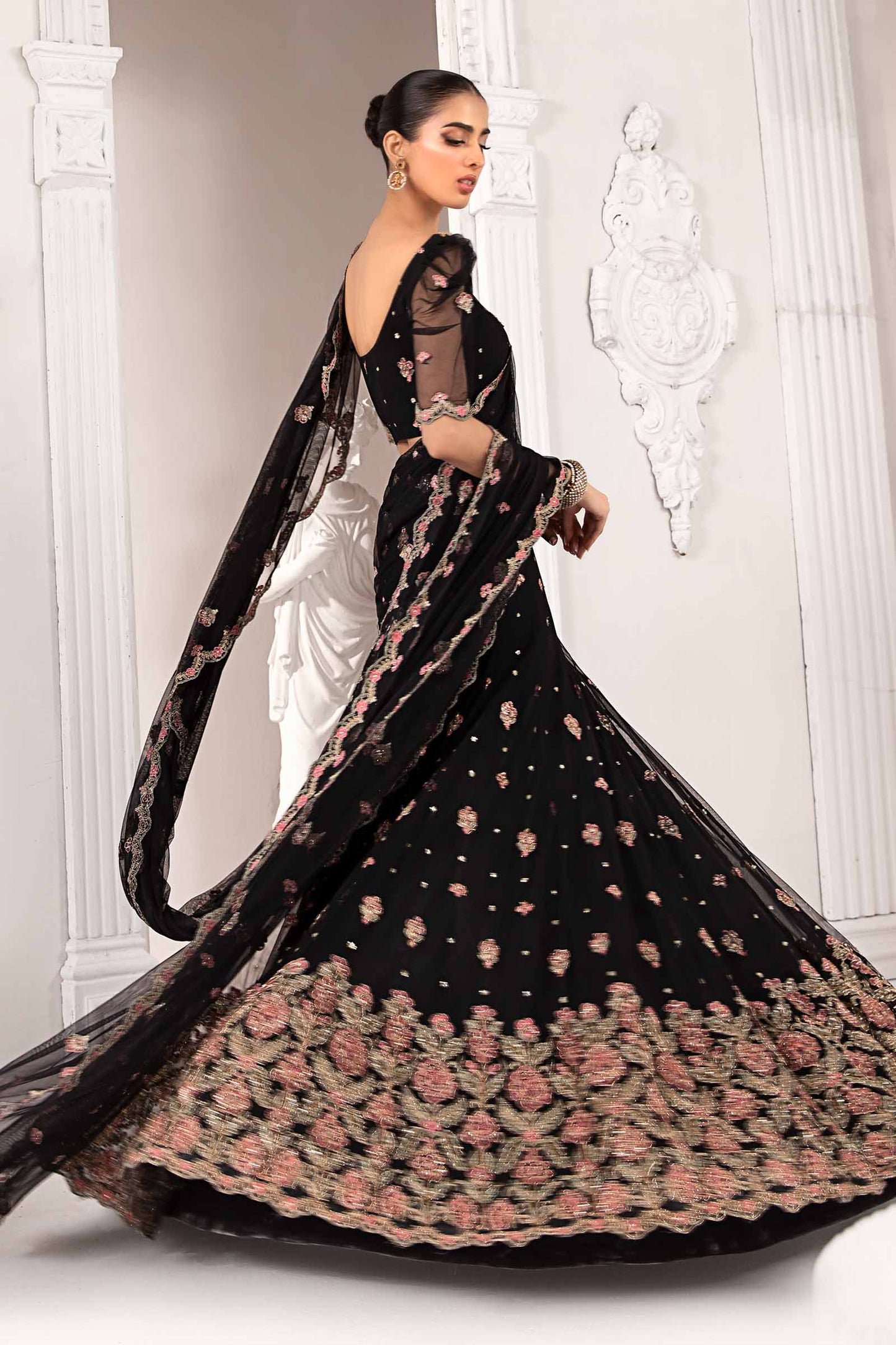 Embroidered Poly Net Fabric Sleeves | LF-704