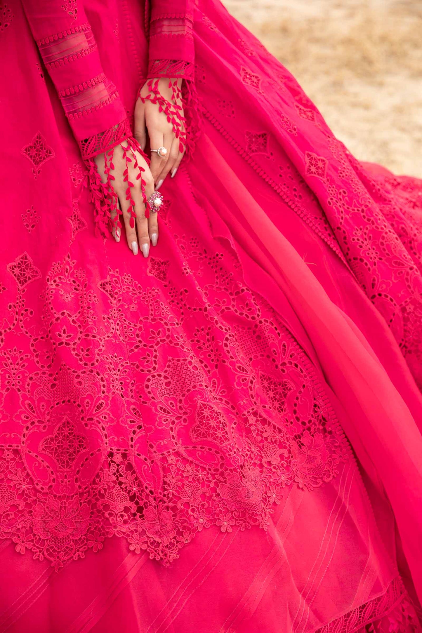 Embroidered Lawn Fabric (3Pcs) | LF-805