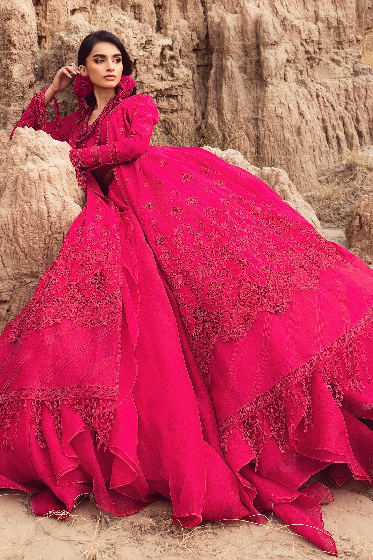 Embroidered Lawn Fabric (3Pcs) | LF-805