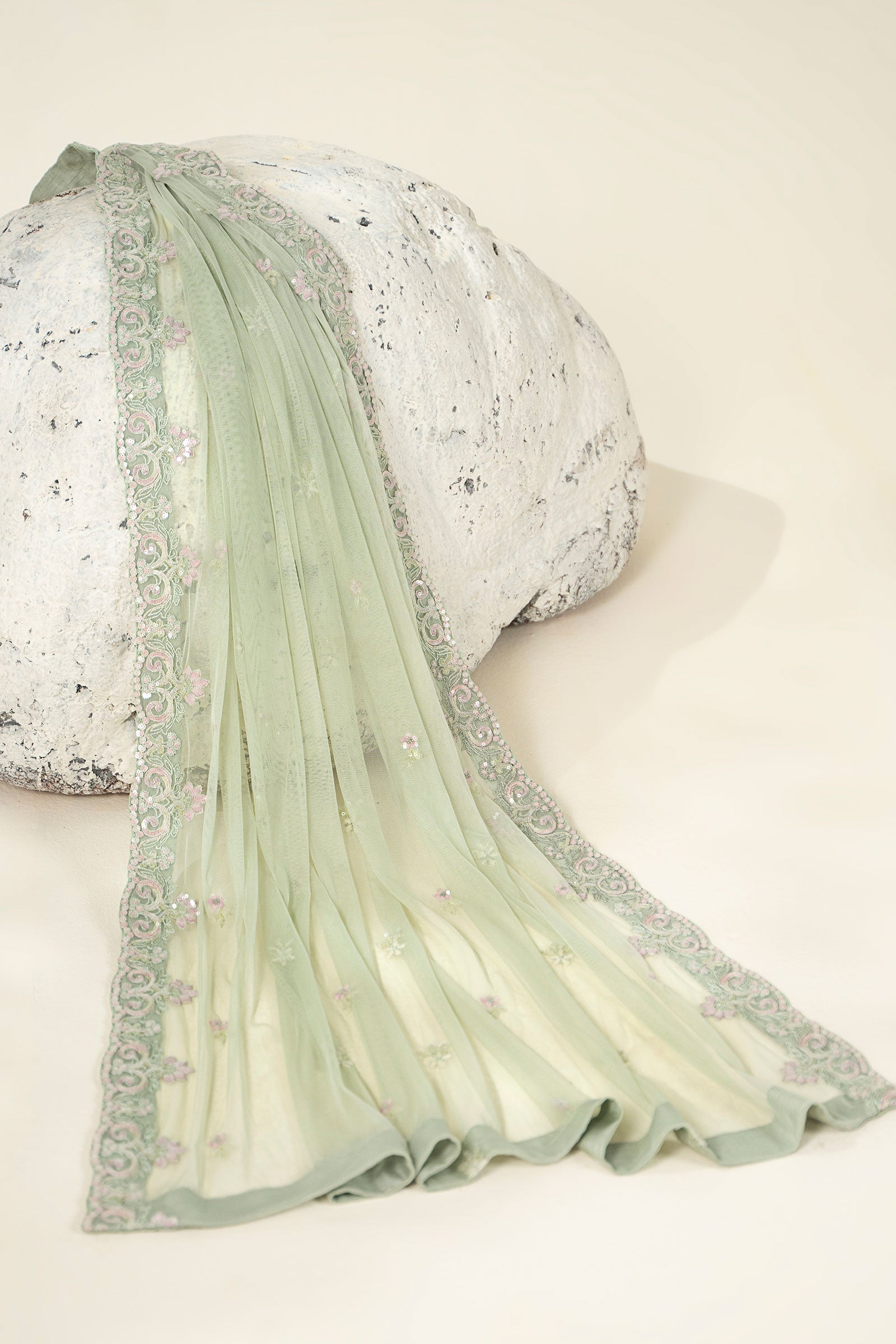 Embroidered Organza Fabric (2Pcs) | LF-911