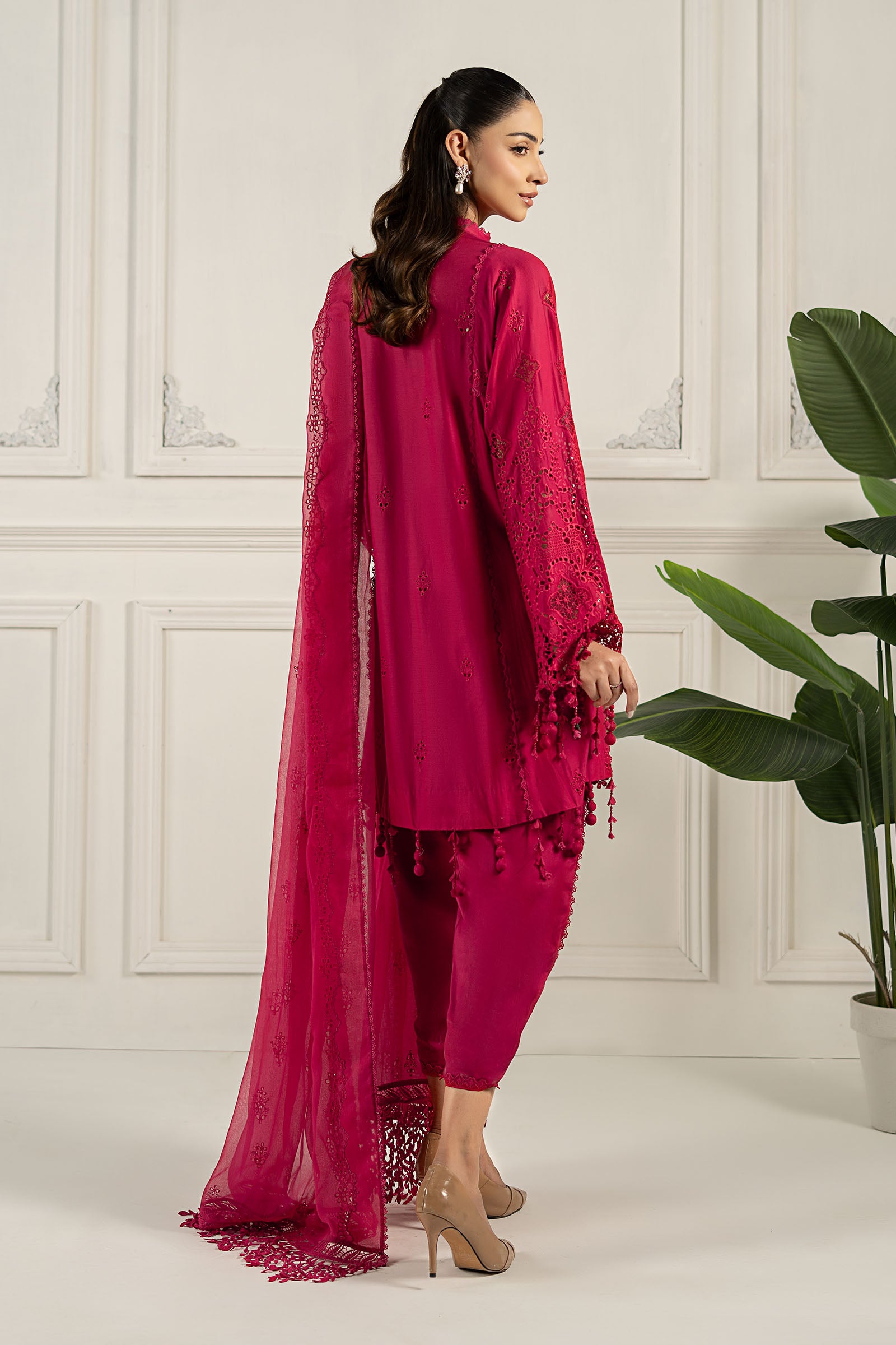 Embroidered Lawn Fabric (3Pcs) | LF-805