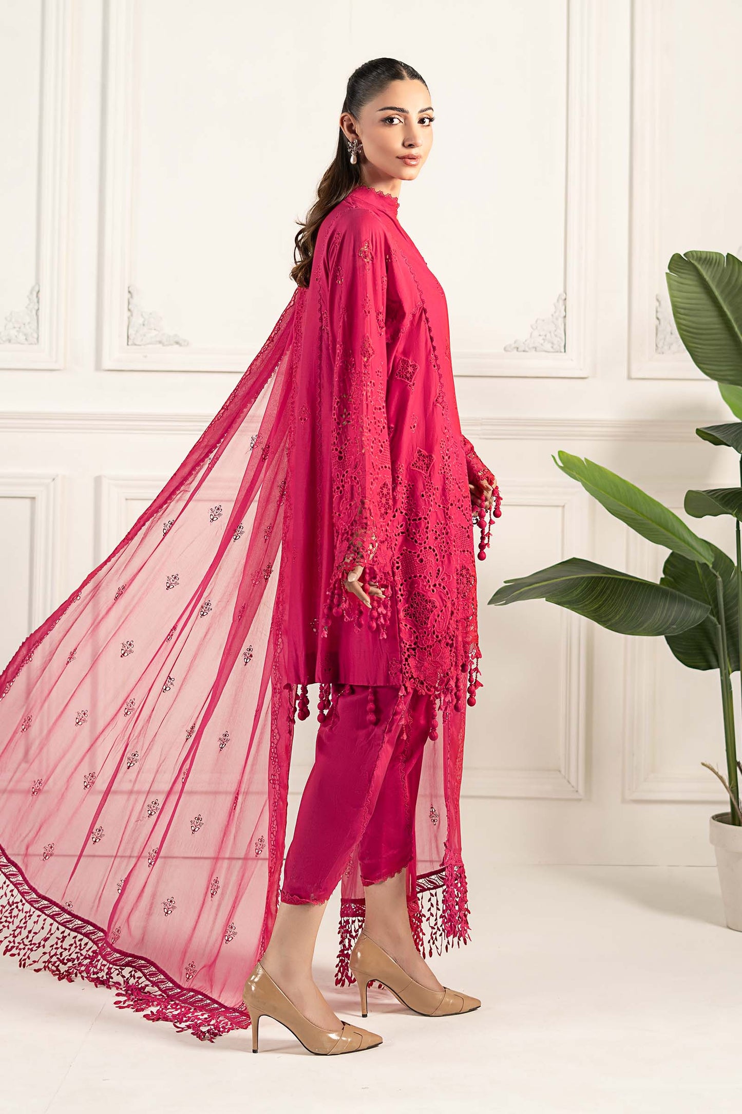 Embroidered Lawn Fabric (3Pcs) | LF-805