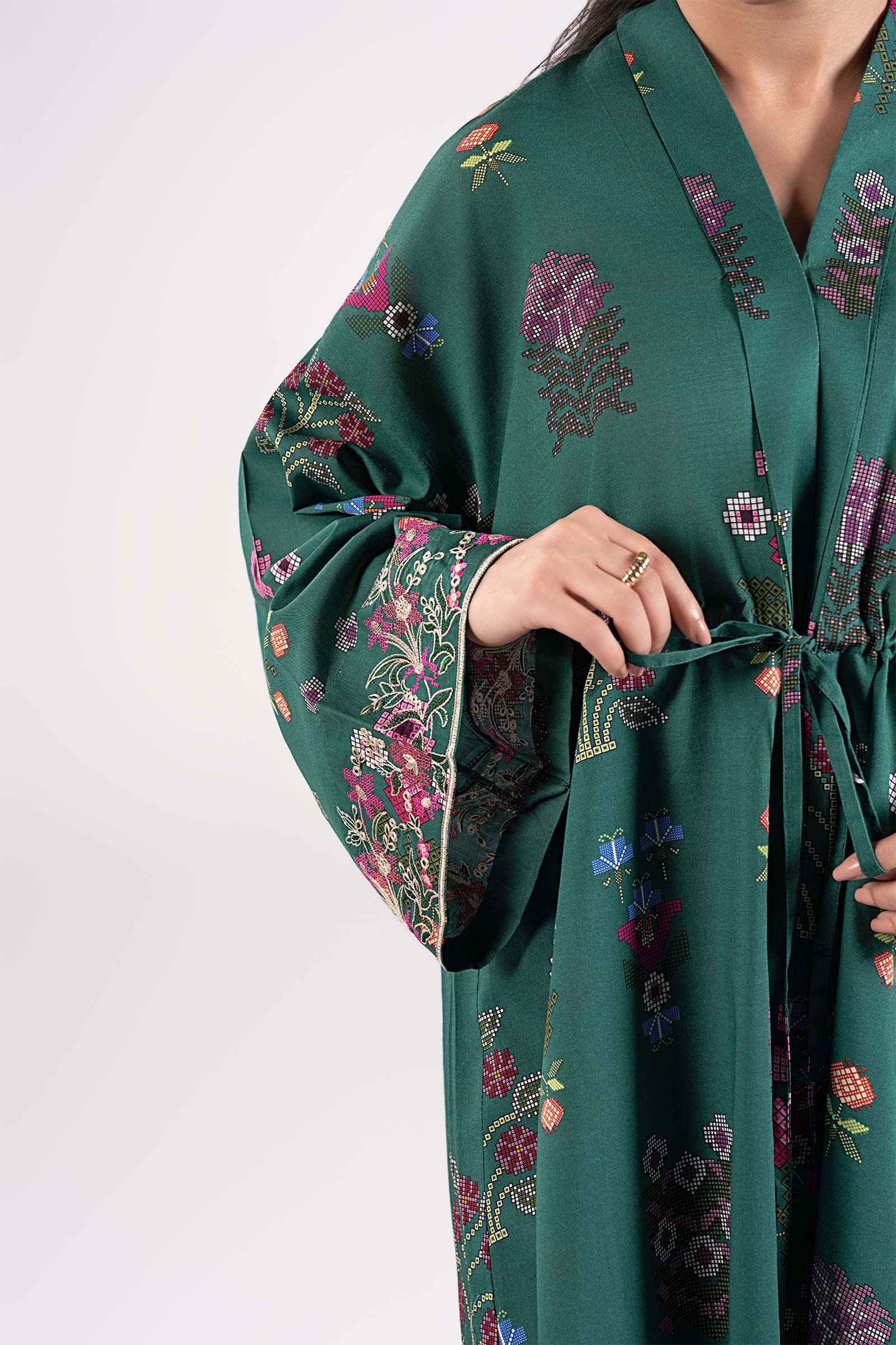 2 Pc Embroidered Slub Lawn Suit