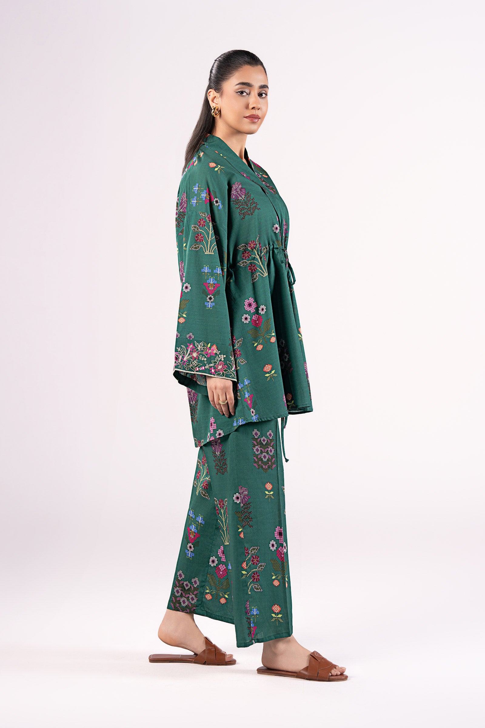 2 Pc Embroidered Slub Lawn Suit