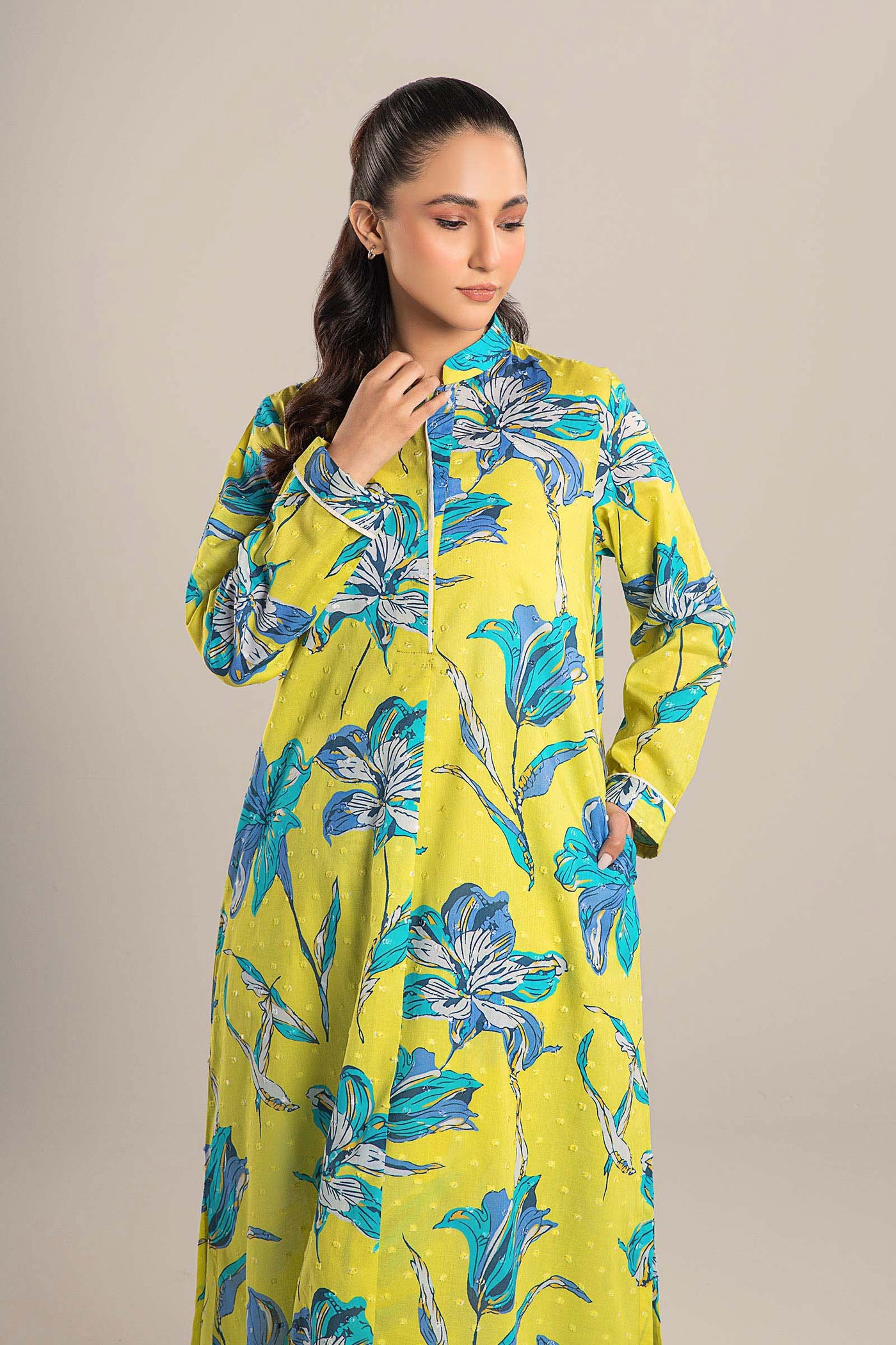 2 Pc Printed Brochia Suit