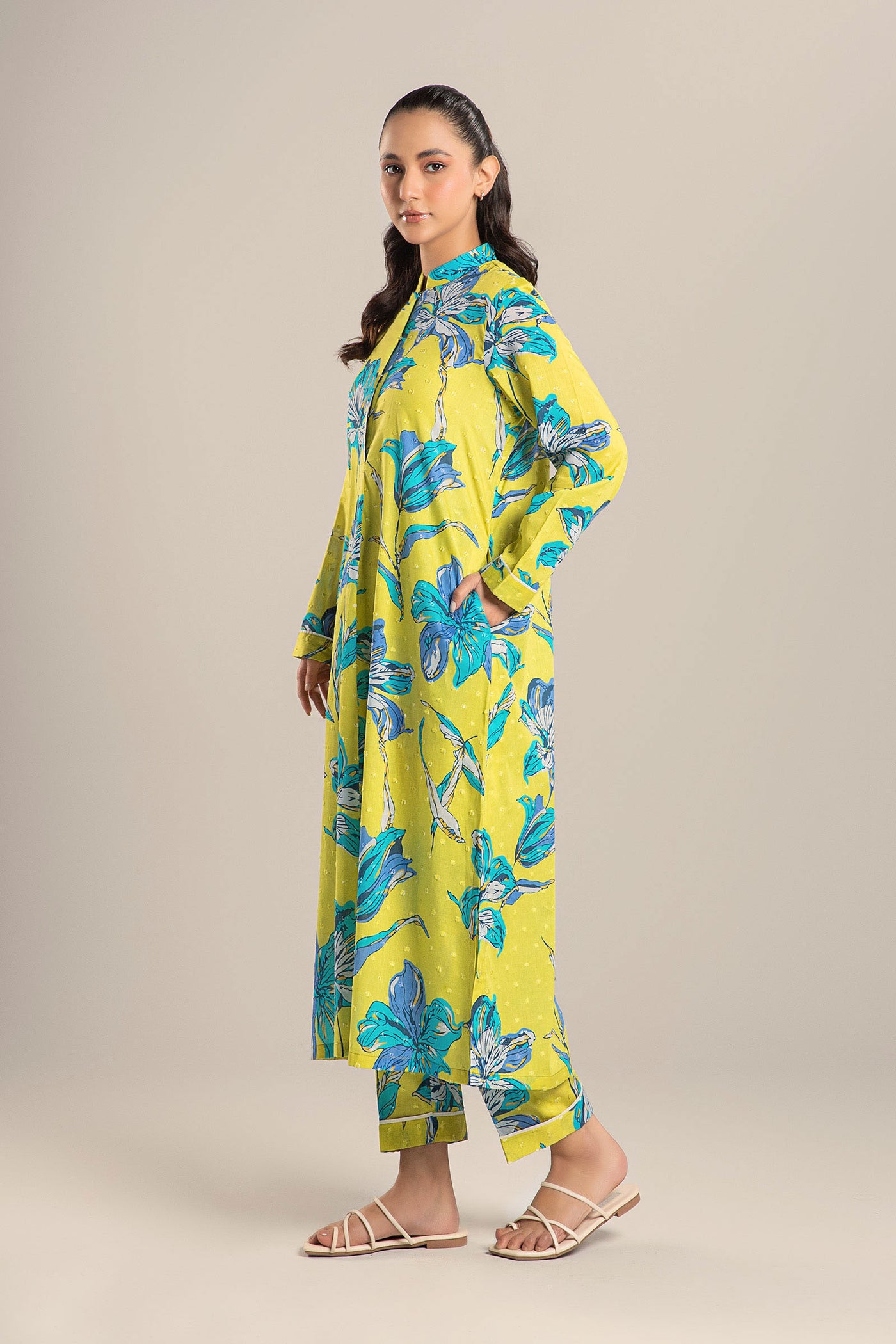 2 Pc Printed Brochia Suit