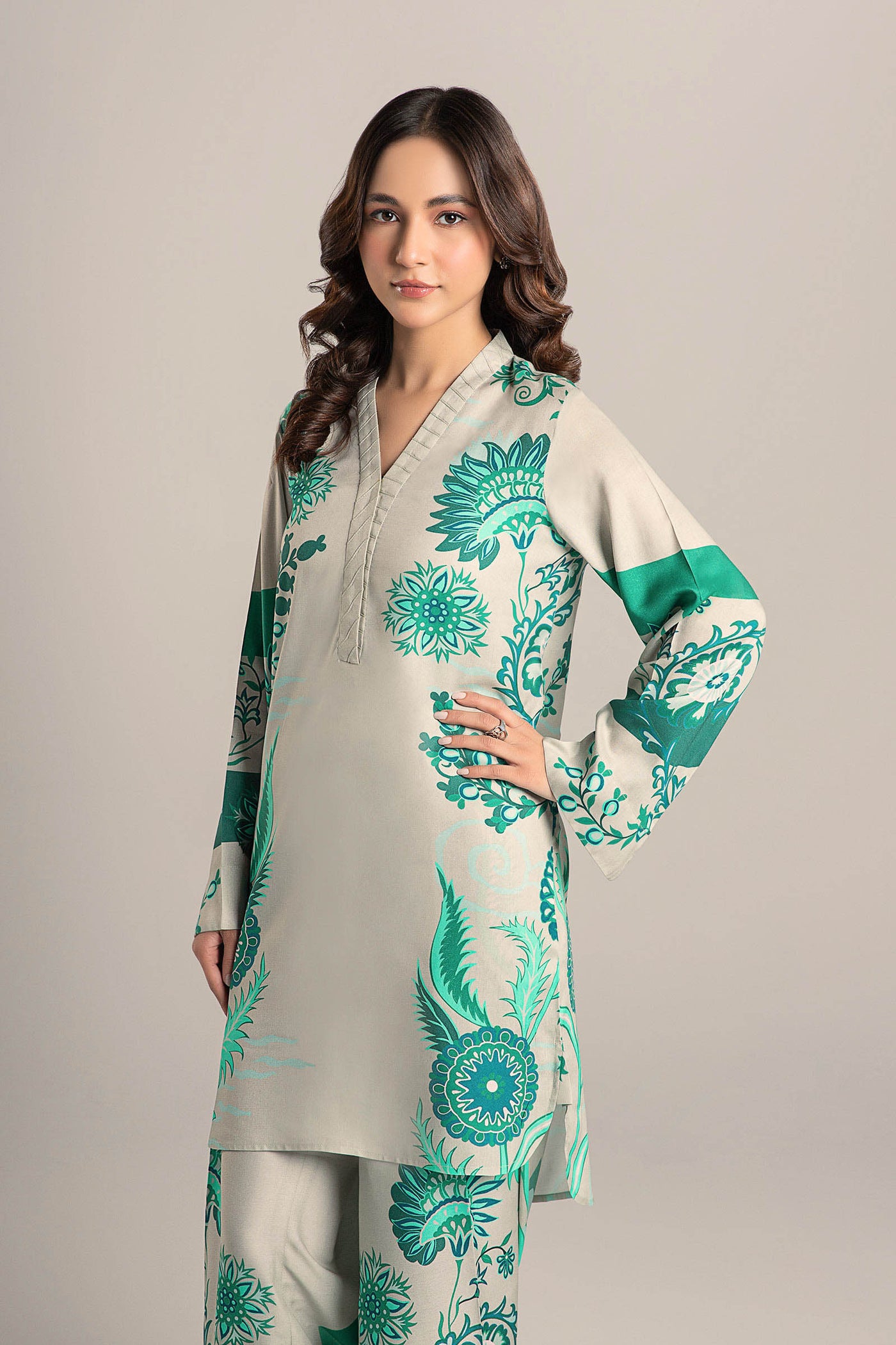 2 Pc Printed Arabic Lawn Suit