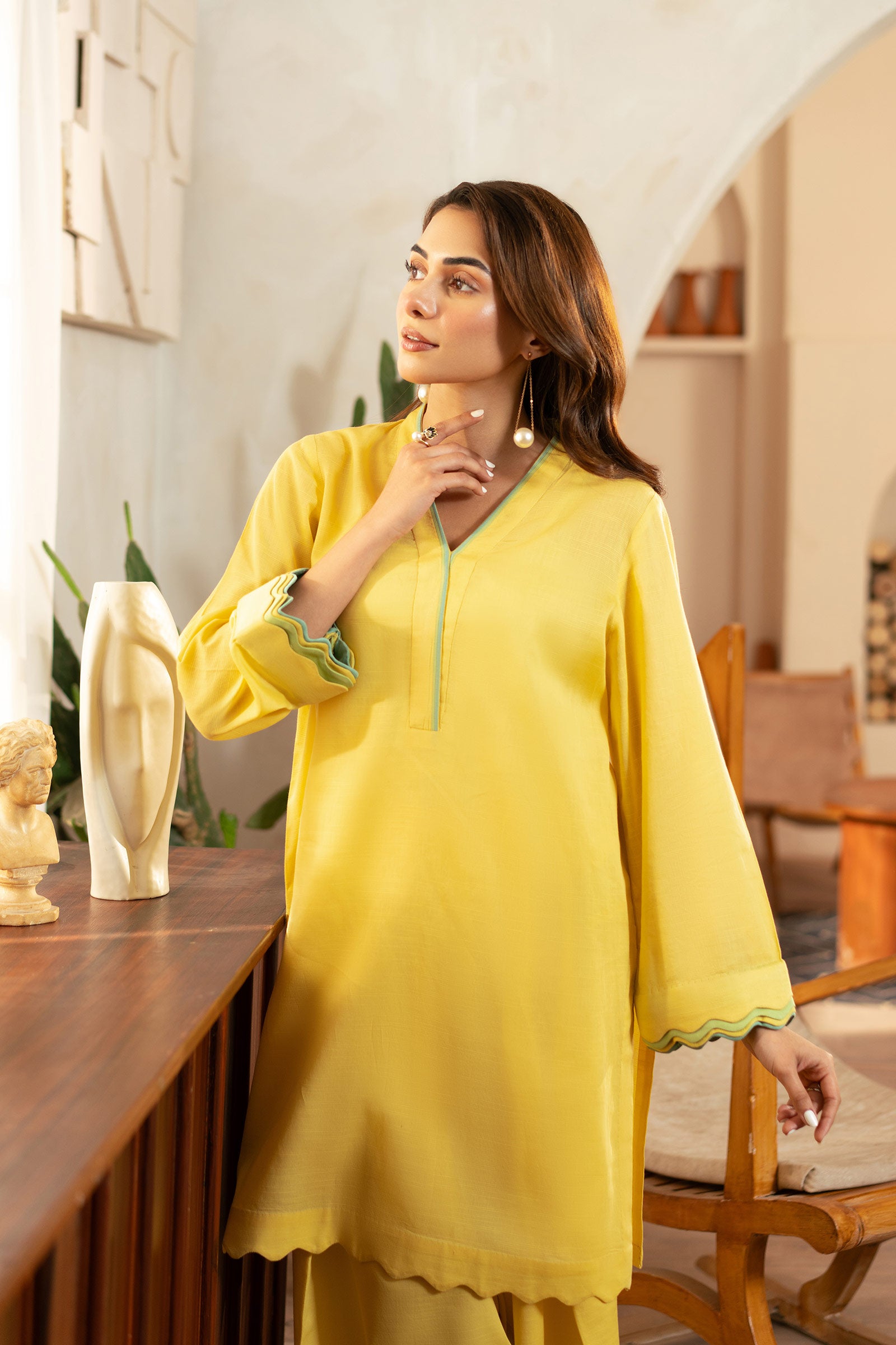 2 Pc Dyed Slub Lawn Suit