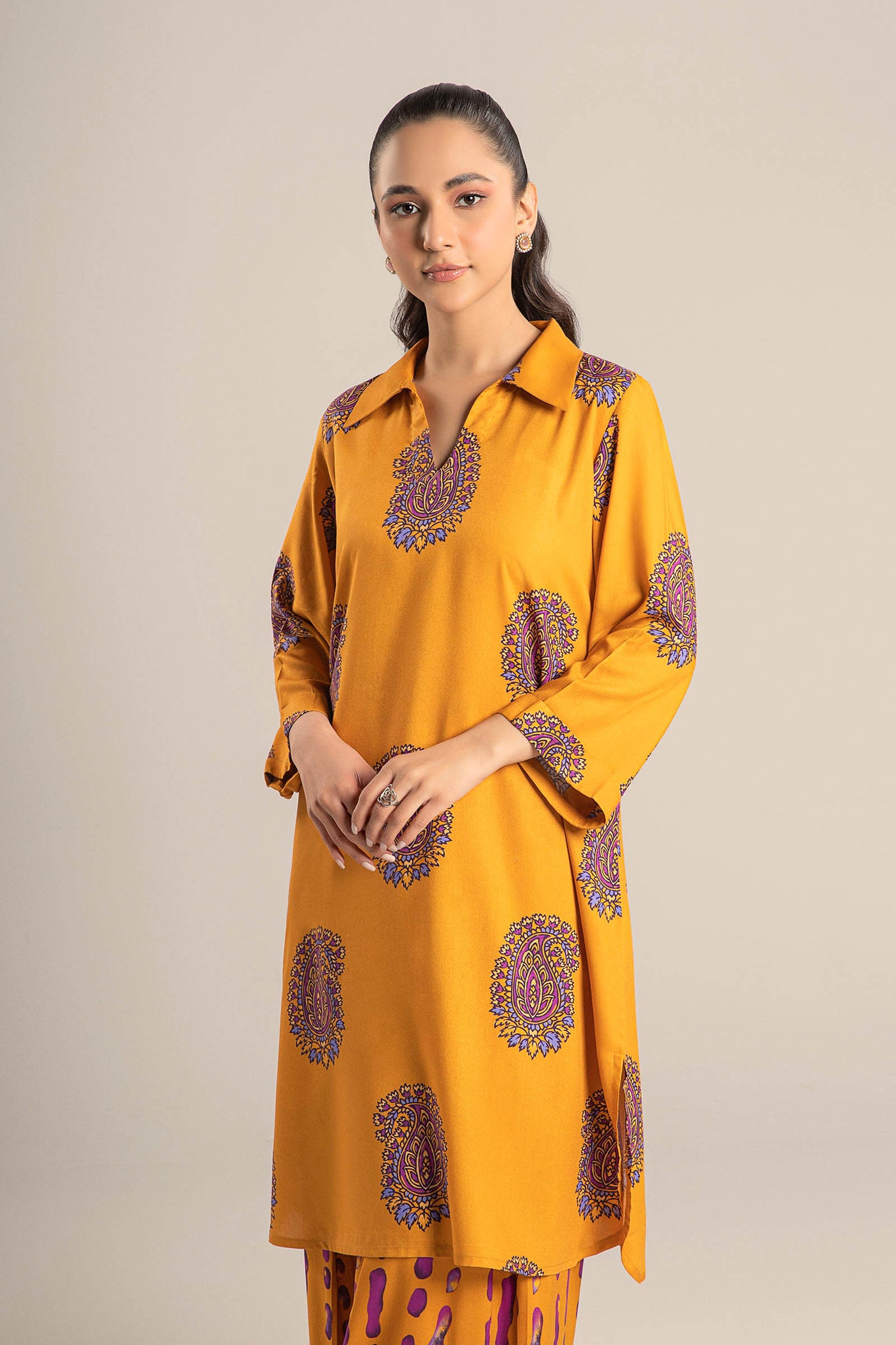 2 Pc Printed Arabic Lawn Suit