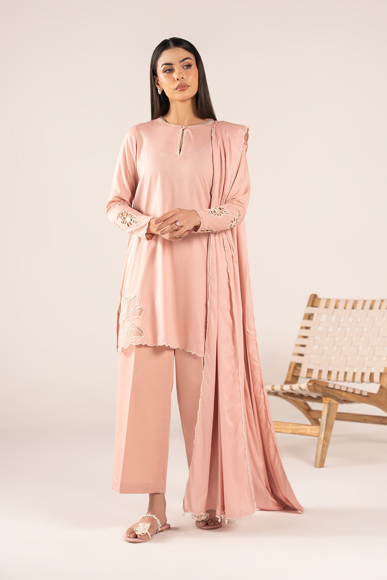 2 Pc Embroidered Arabic Lawn Suit