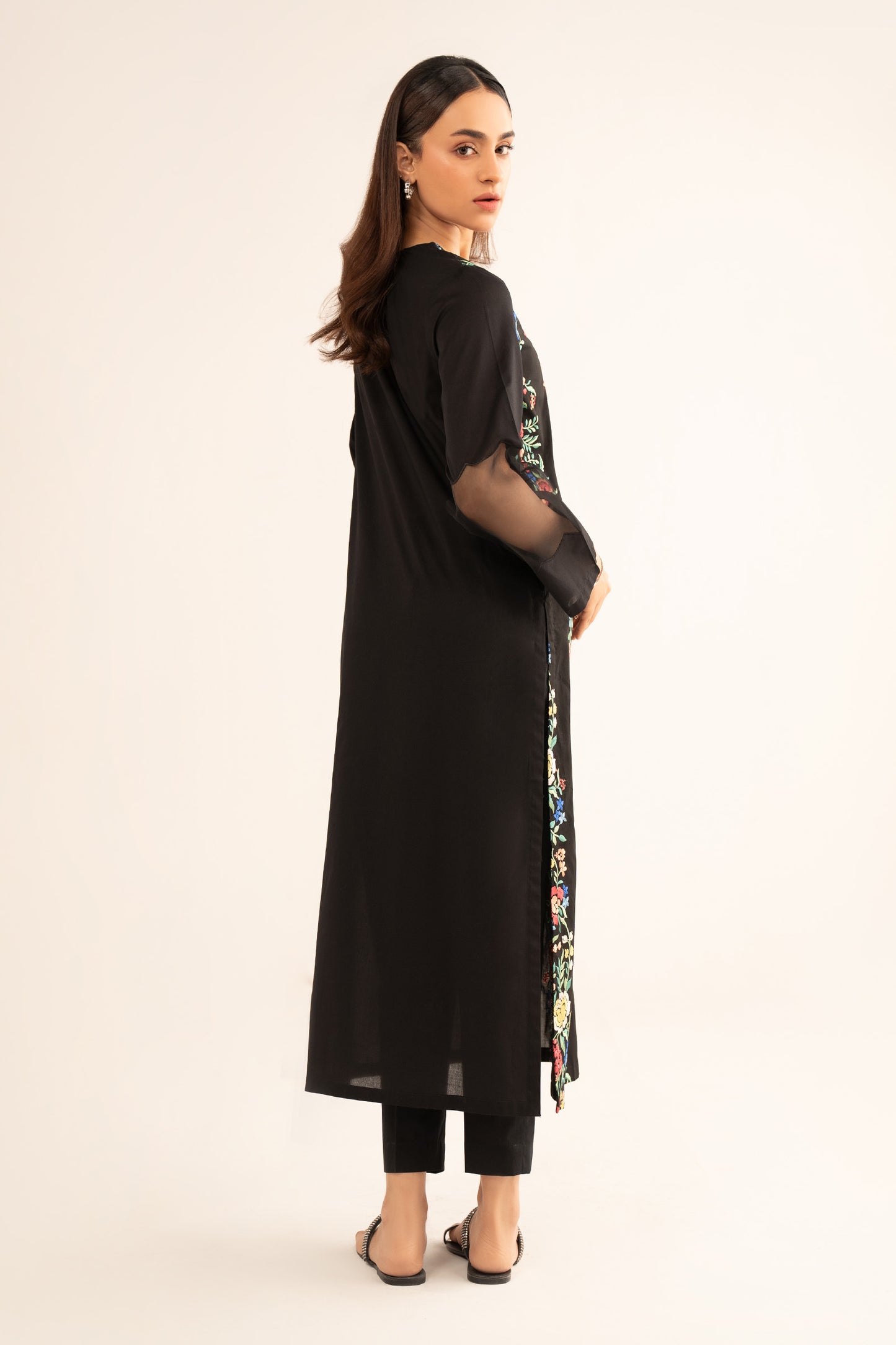 2 Pc Embroidered Lawn Suit