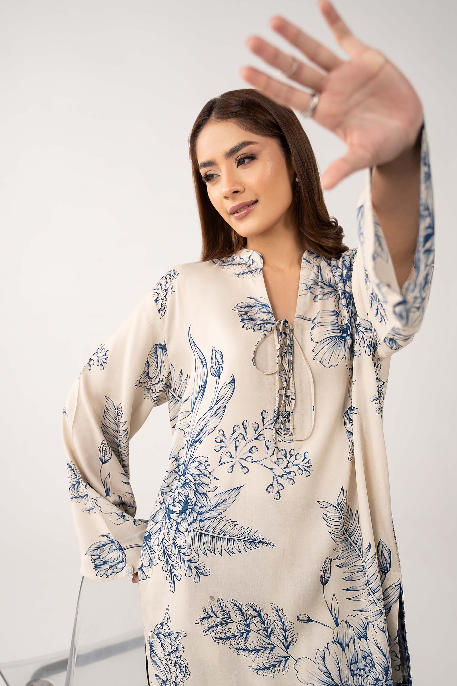 2 Pc Printed Arabic Lawn Suit