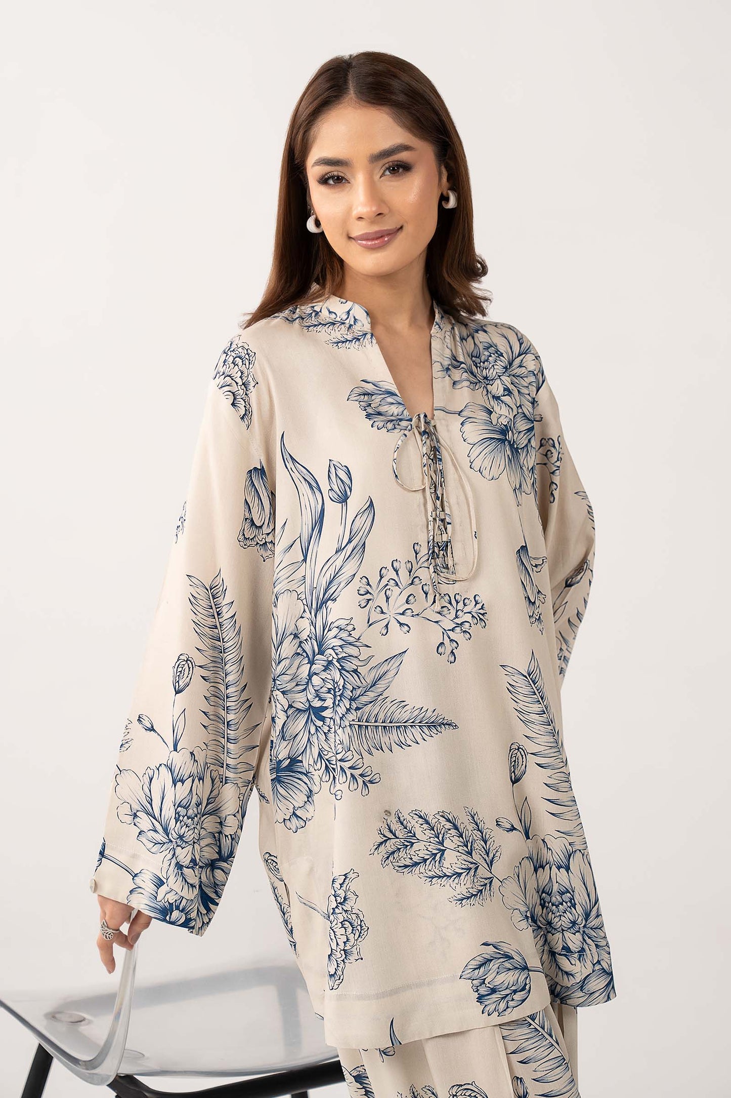 2 Pc Printed Arabic Lawn Suit