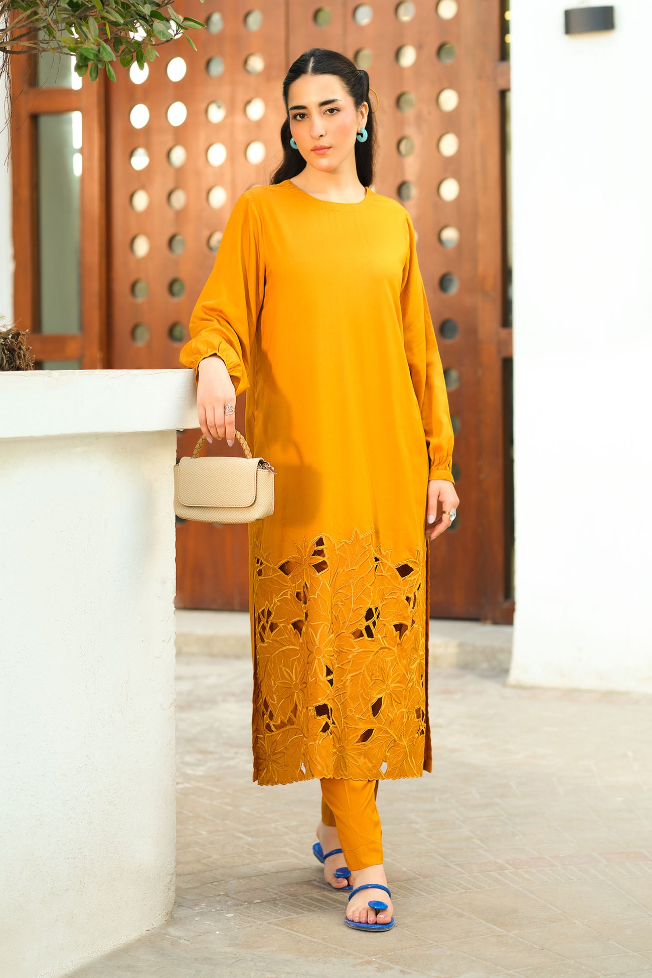 2 Pc Embroidered Arabic Lawn Suit