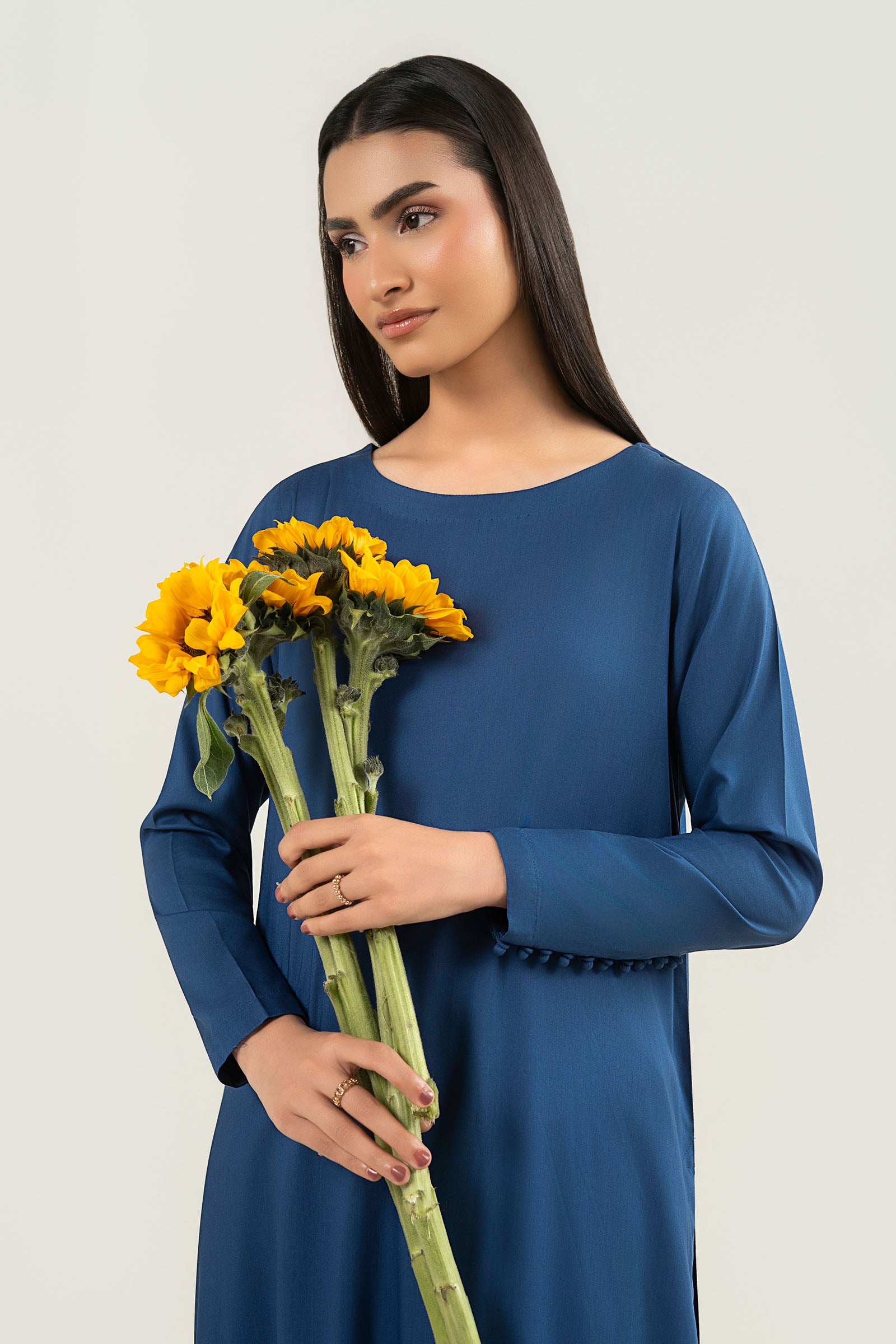 2 Pc Dyed Arabic Lawn Suit