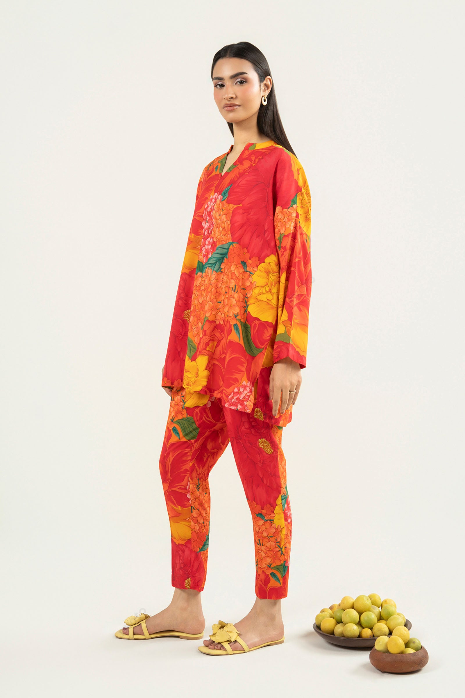 2 Pc Printed Arabic Lawn Suit