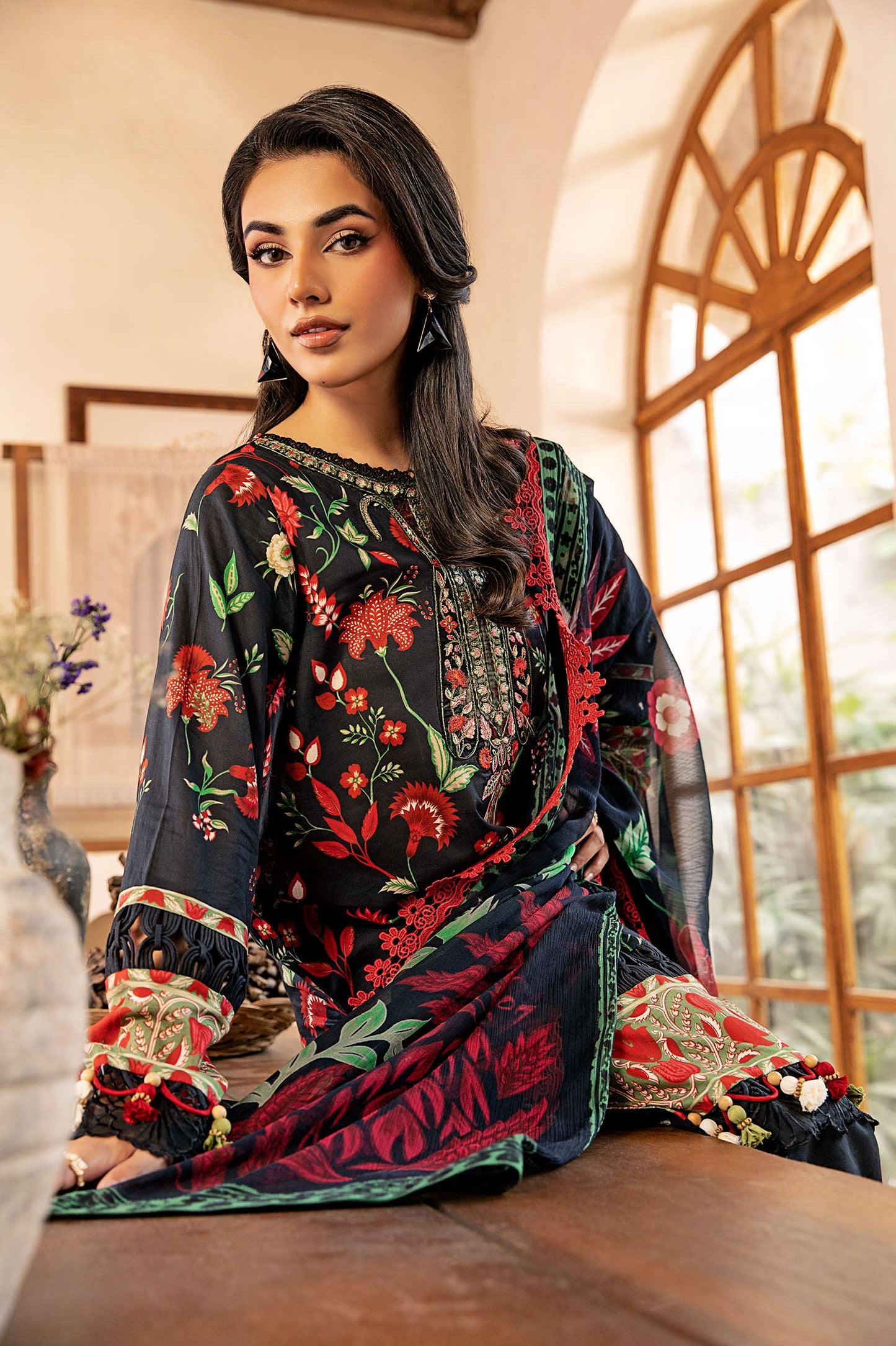 3 Pc Unstitched Embroidered Lawn Suit | MB-CUS25-901A