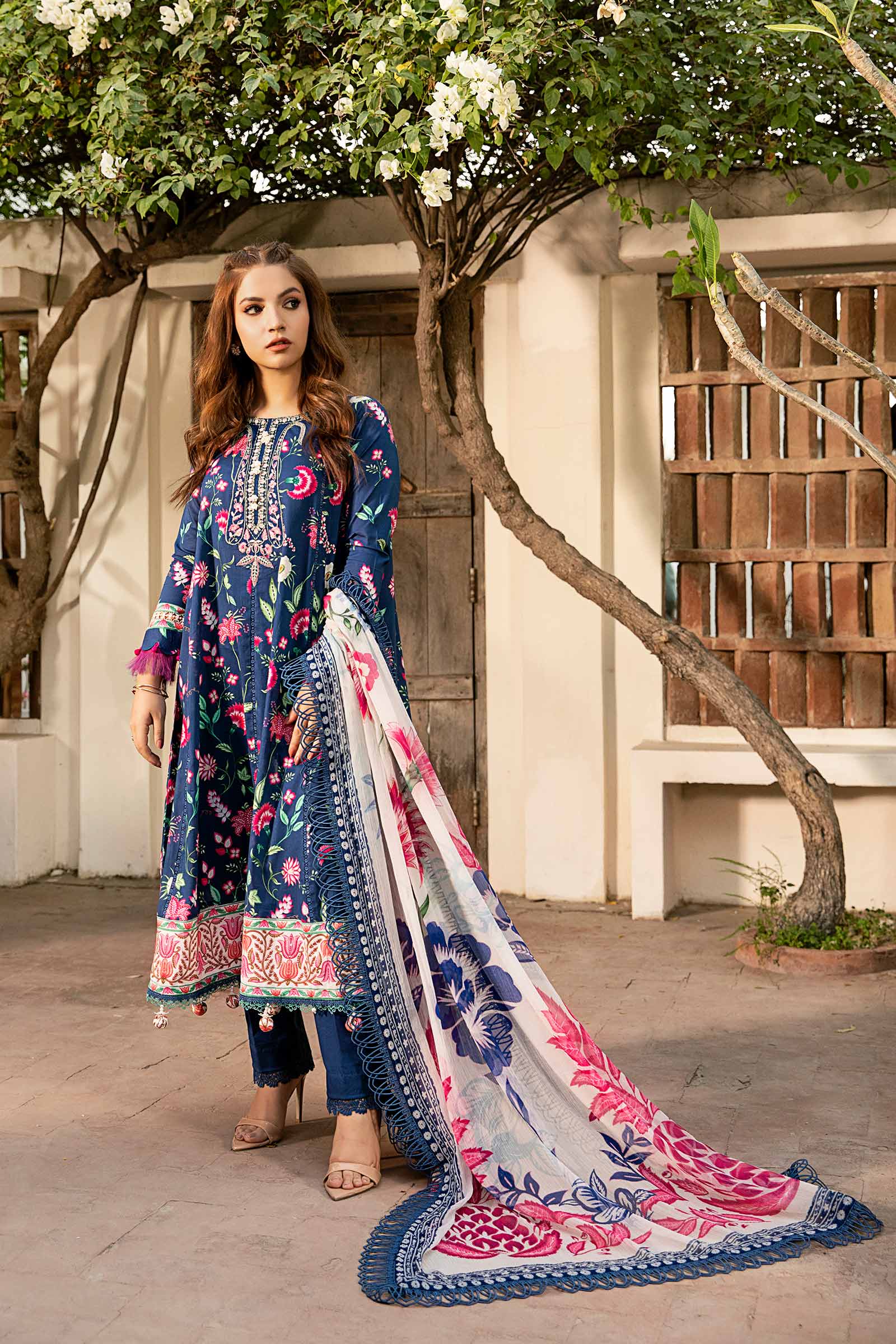 3 Pc Unstitched Embroidered Lawn Suit | MB-CUS25-901B