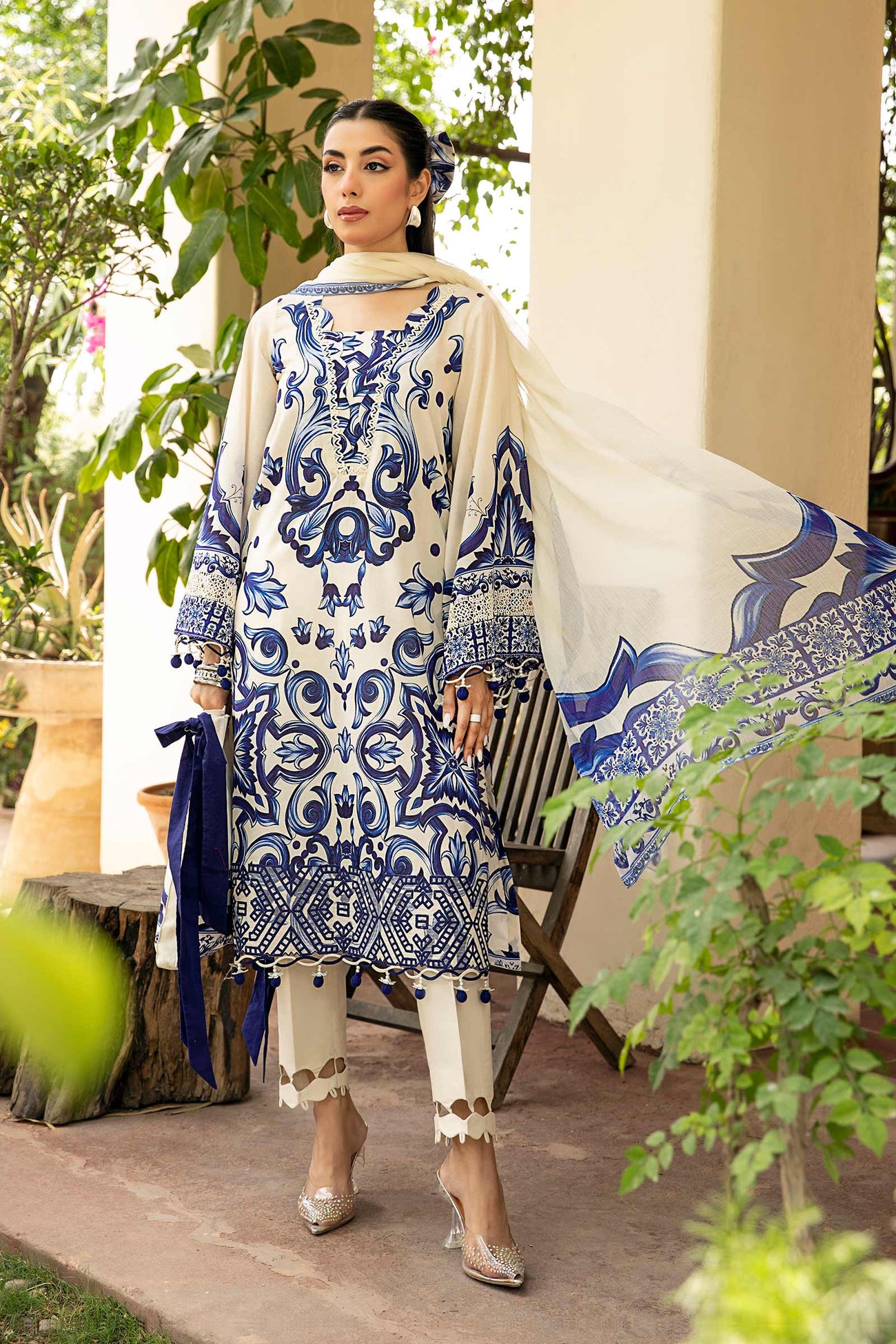 3 Pc Unstitched Embroidered Lawn Suit | MB-CUS25-904A