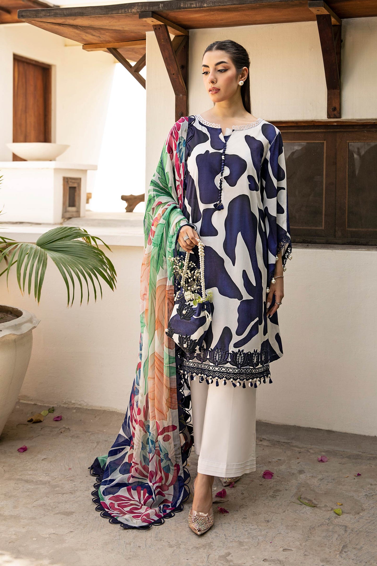 3 Pc Unstitched Embroidered Lawn Suit | MB-CUS25-905B