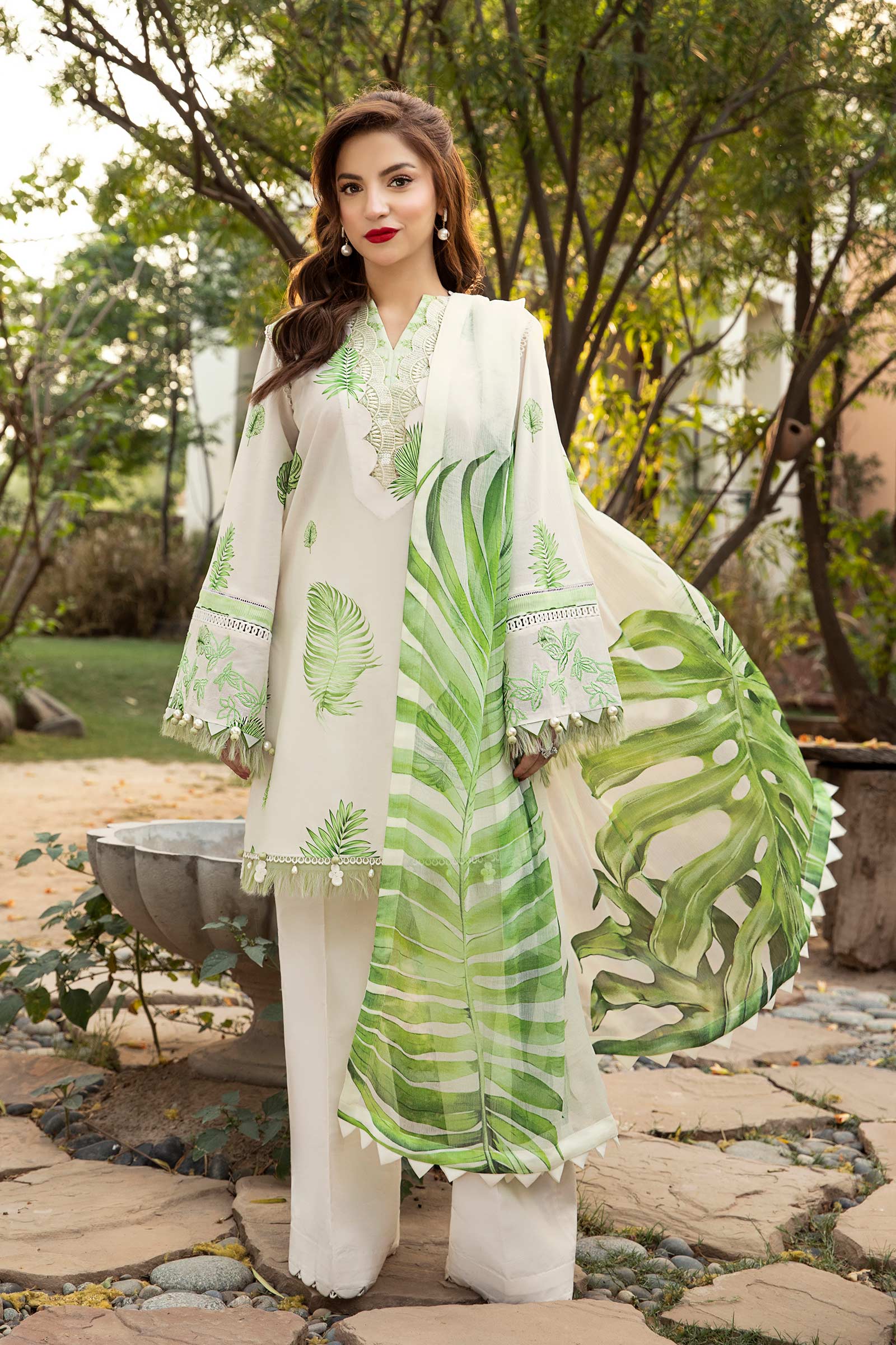 3 Pc Unstitched Embroidered Lawn Suit | MB-CUS25-906B