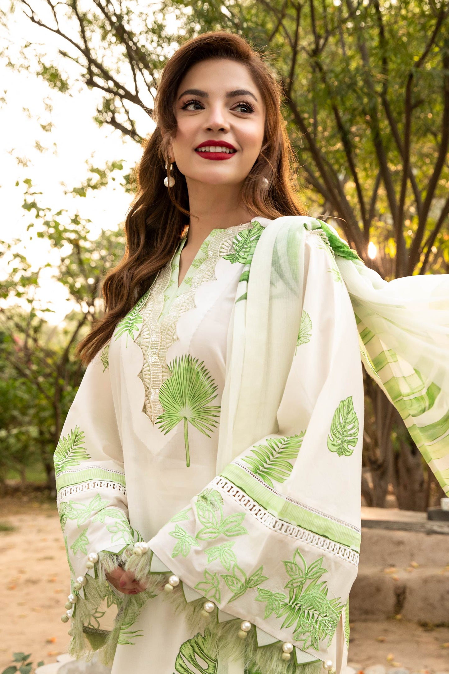 3 Pc Unstitched Embroidered Lawn Suit | MB-CUS25-906B
