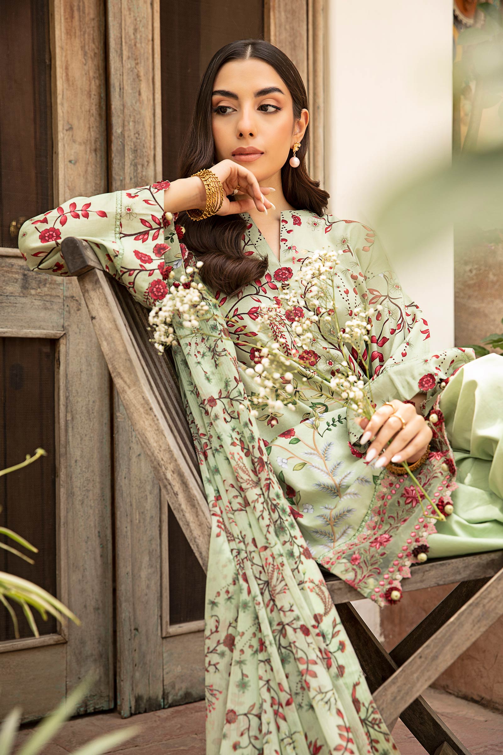 3 Pc Unstitched Embroidered Slub Lawn Suit | MB-CUS25-912B