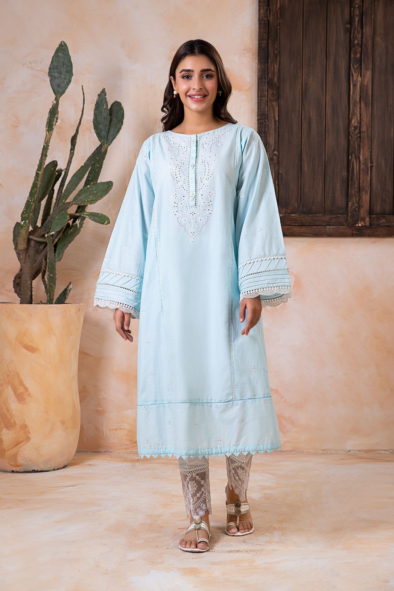Embroidered Lawn Kurta