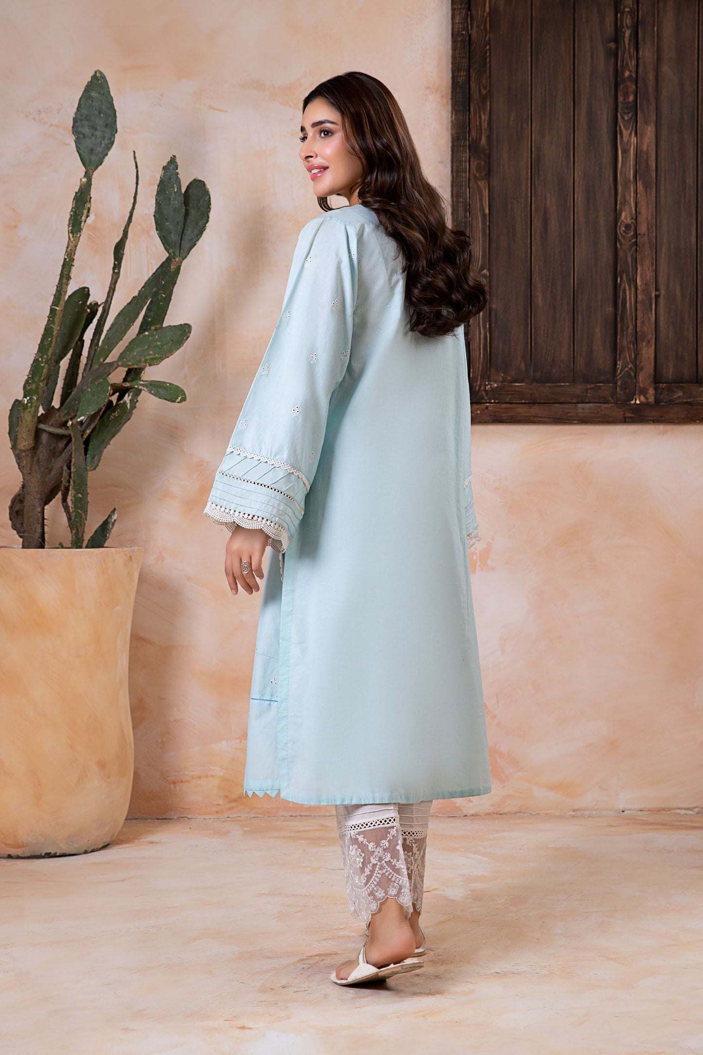 Embroidered Lawn Kurta