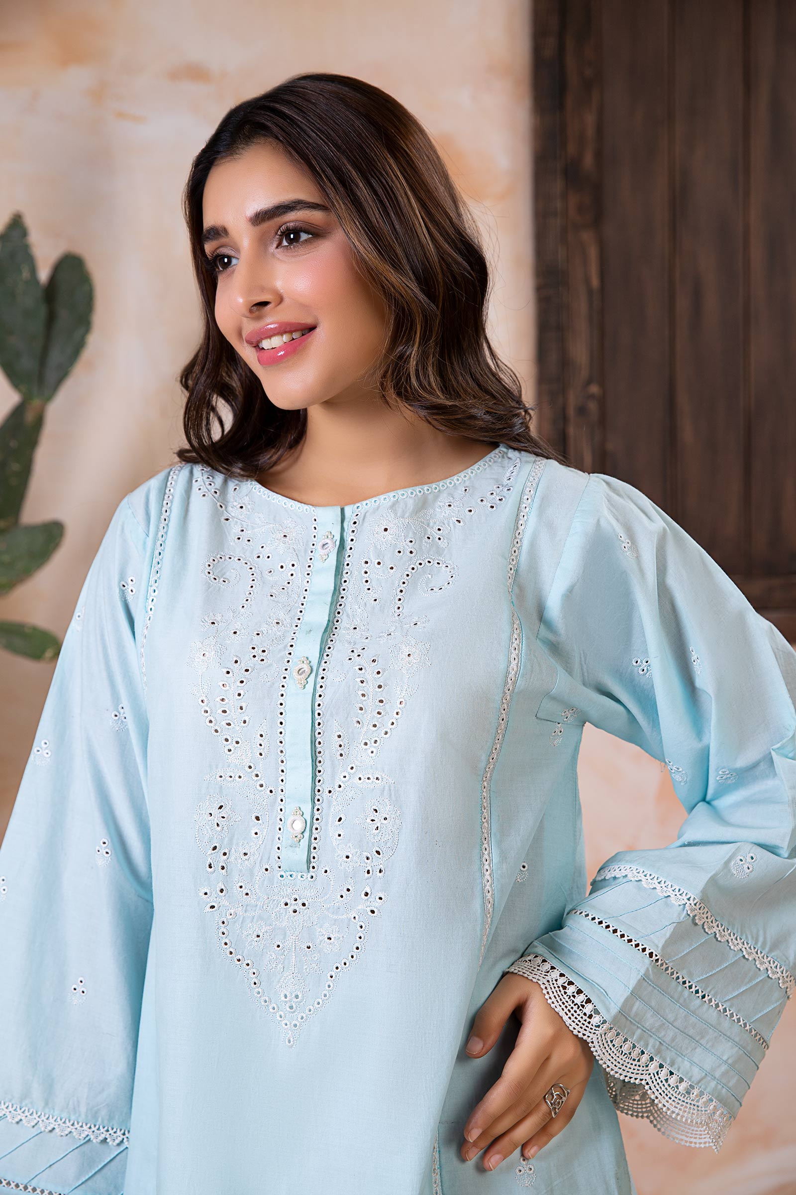 Embroidered Lawn Kurta