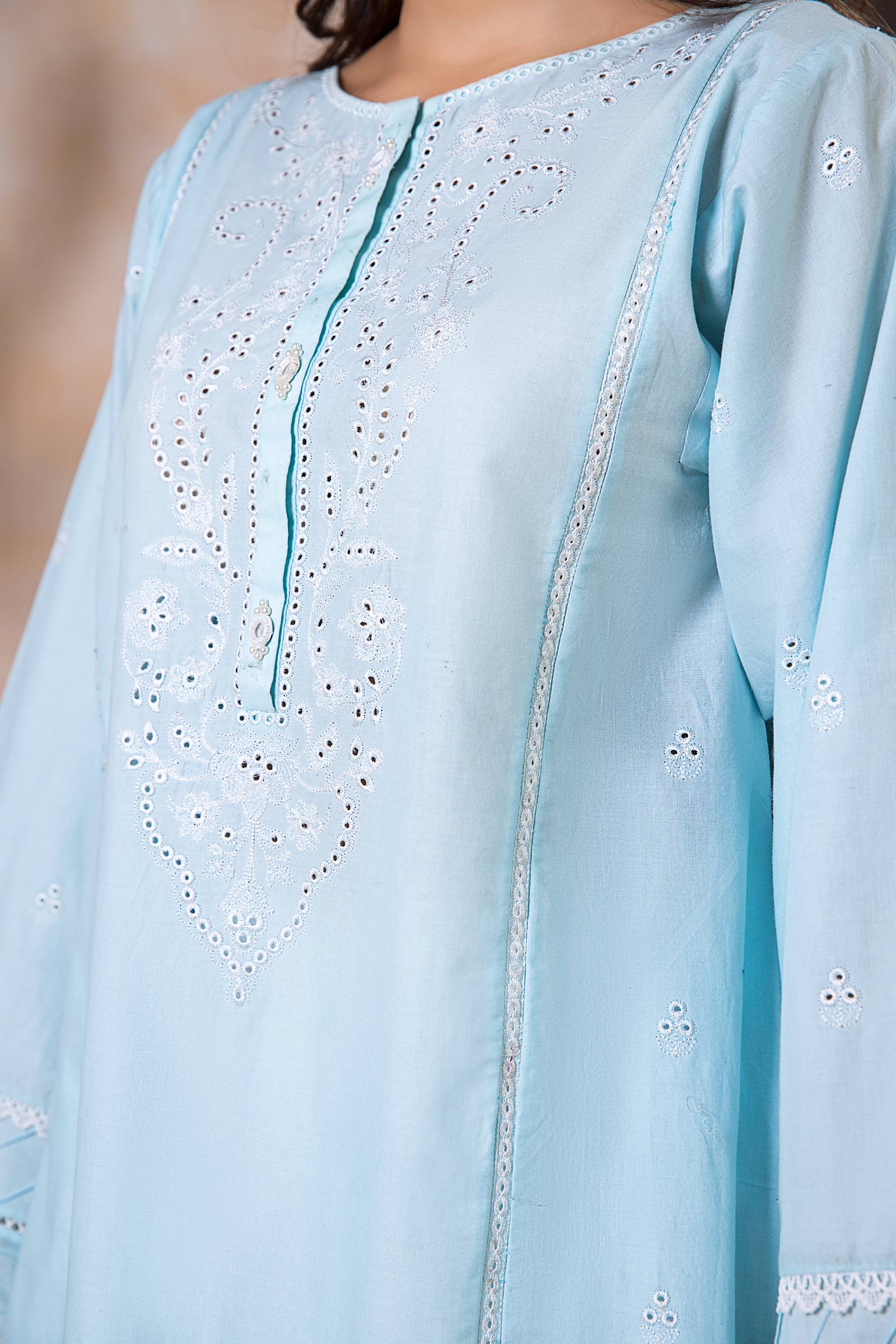 Embroidered Lawn Kurta