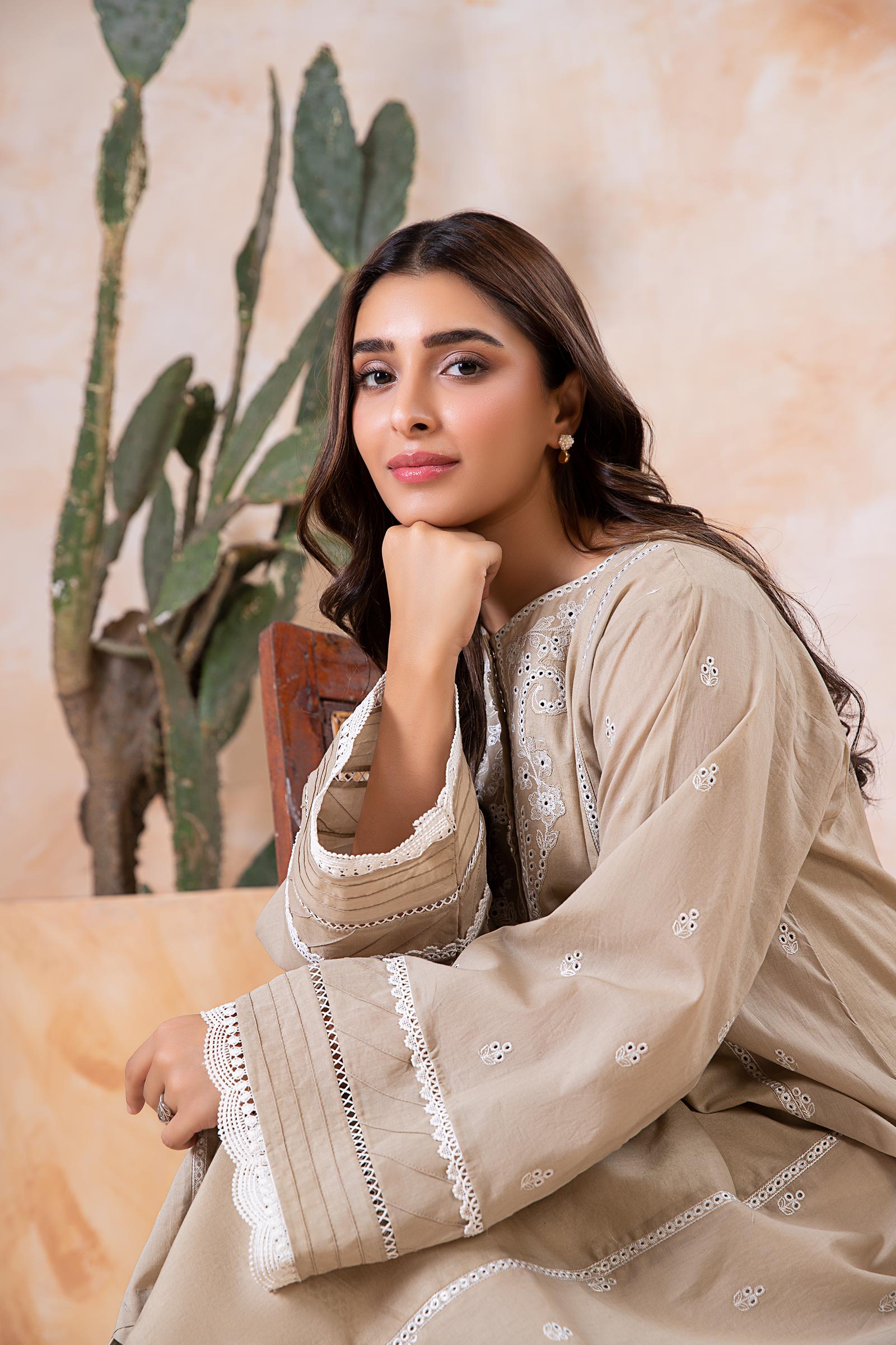 Embroidered Lawn Kurta